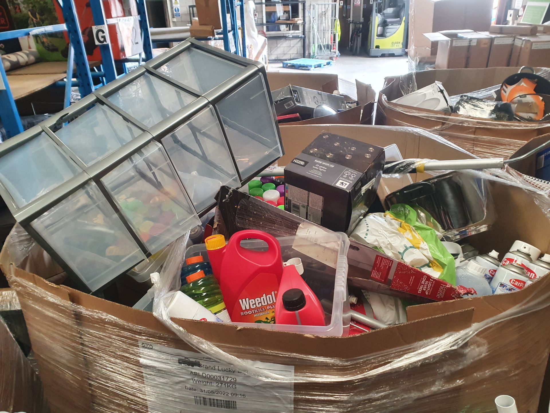 1x 271KG Lucky Dip Pallet Created 31/05/2022. Mixed Items To Include: Car Fluids. Silly String &... - Image 20 of 20