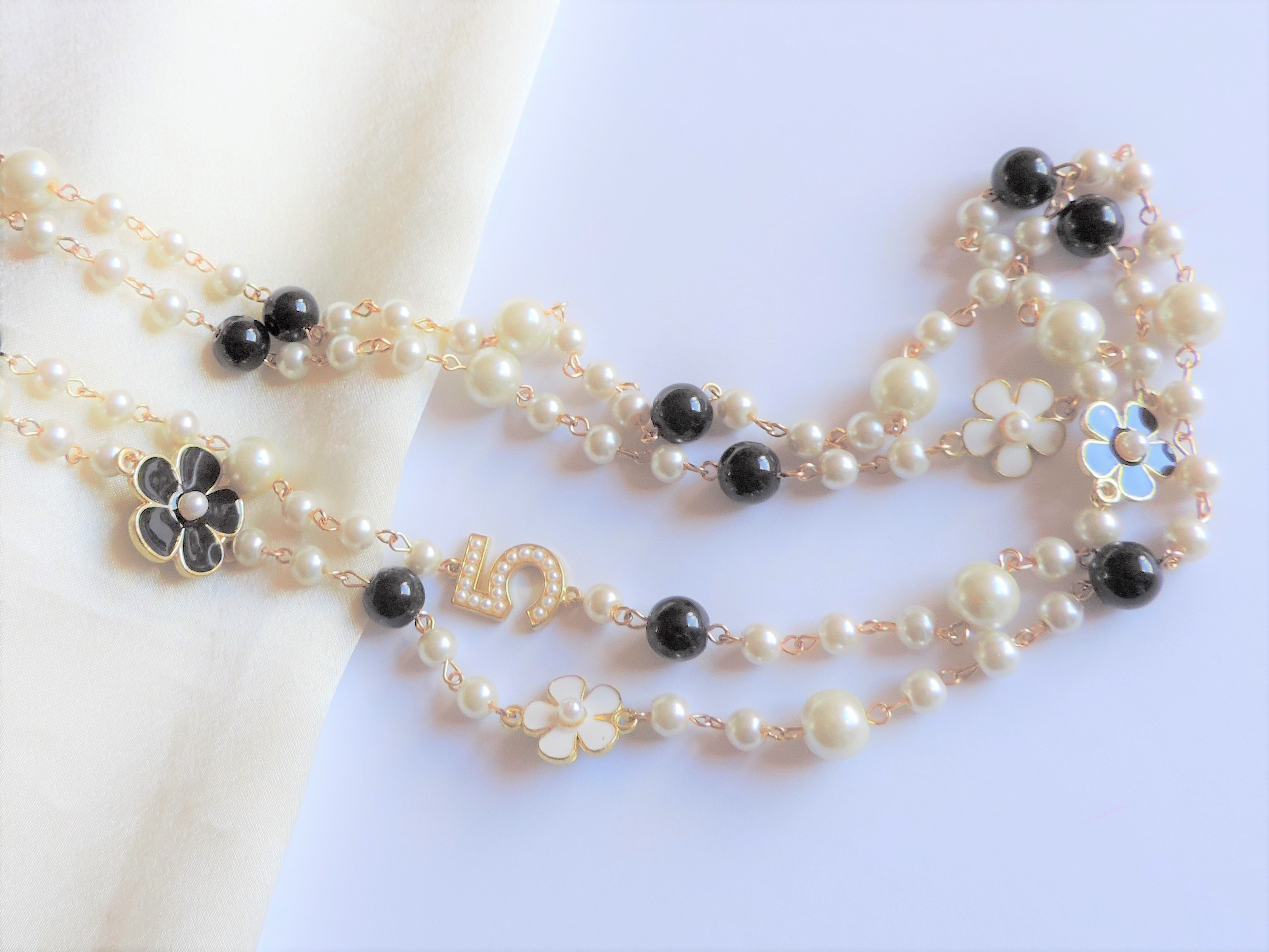 Black and White Number 5 Pearl Necklace 28 inches Long