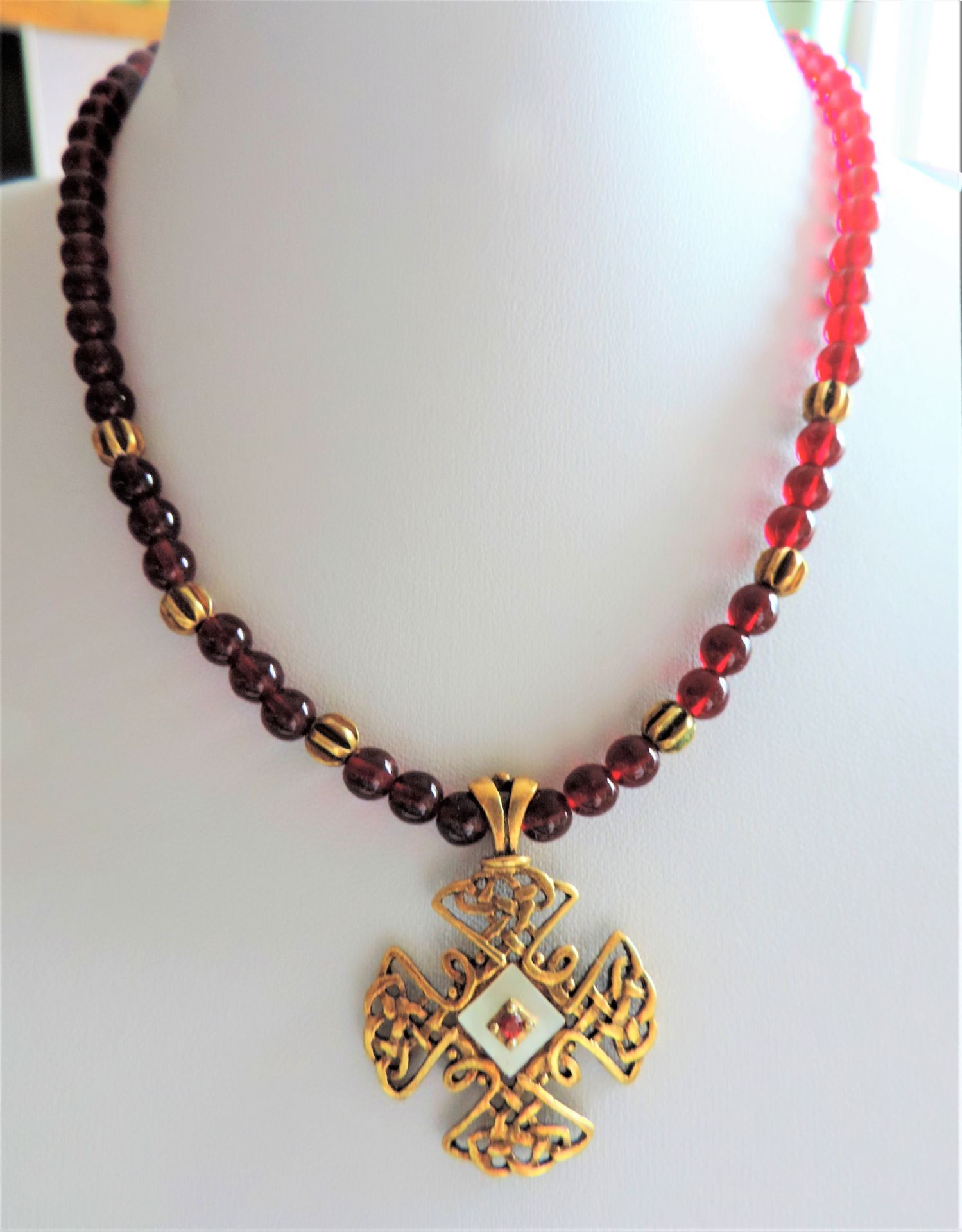 Vintage Garnet Bead Pendant Necklace - Image 2 of 5