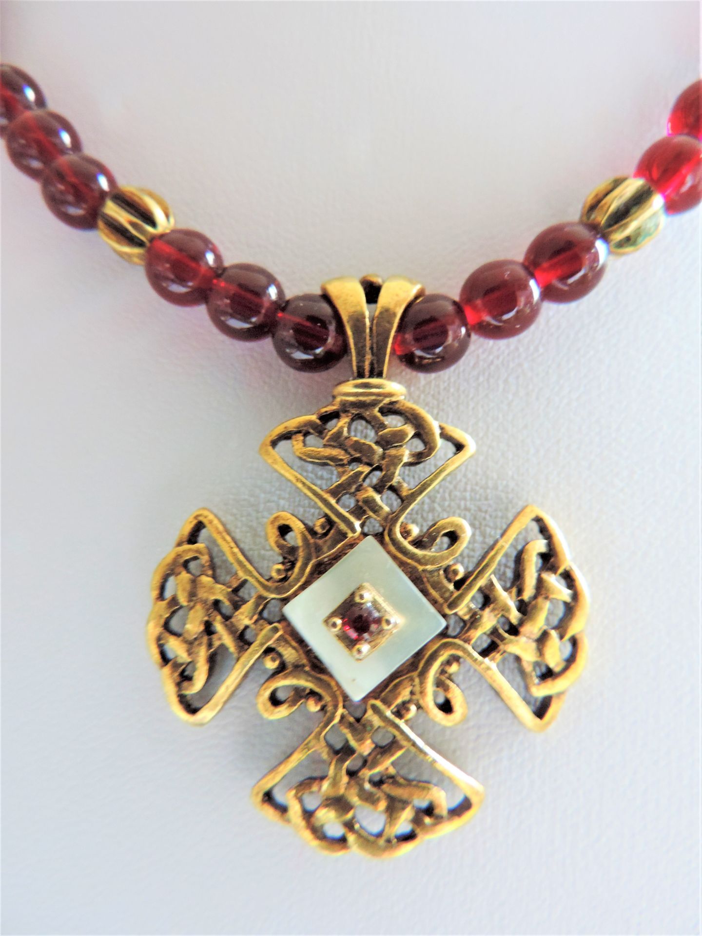 Vintage Garnet Bead Pendant Necklace - Image 5 of 5