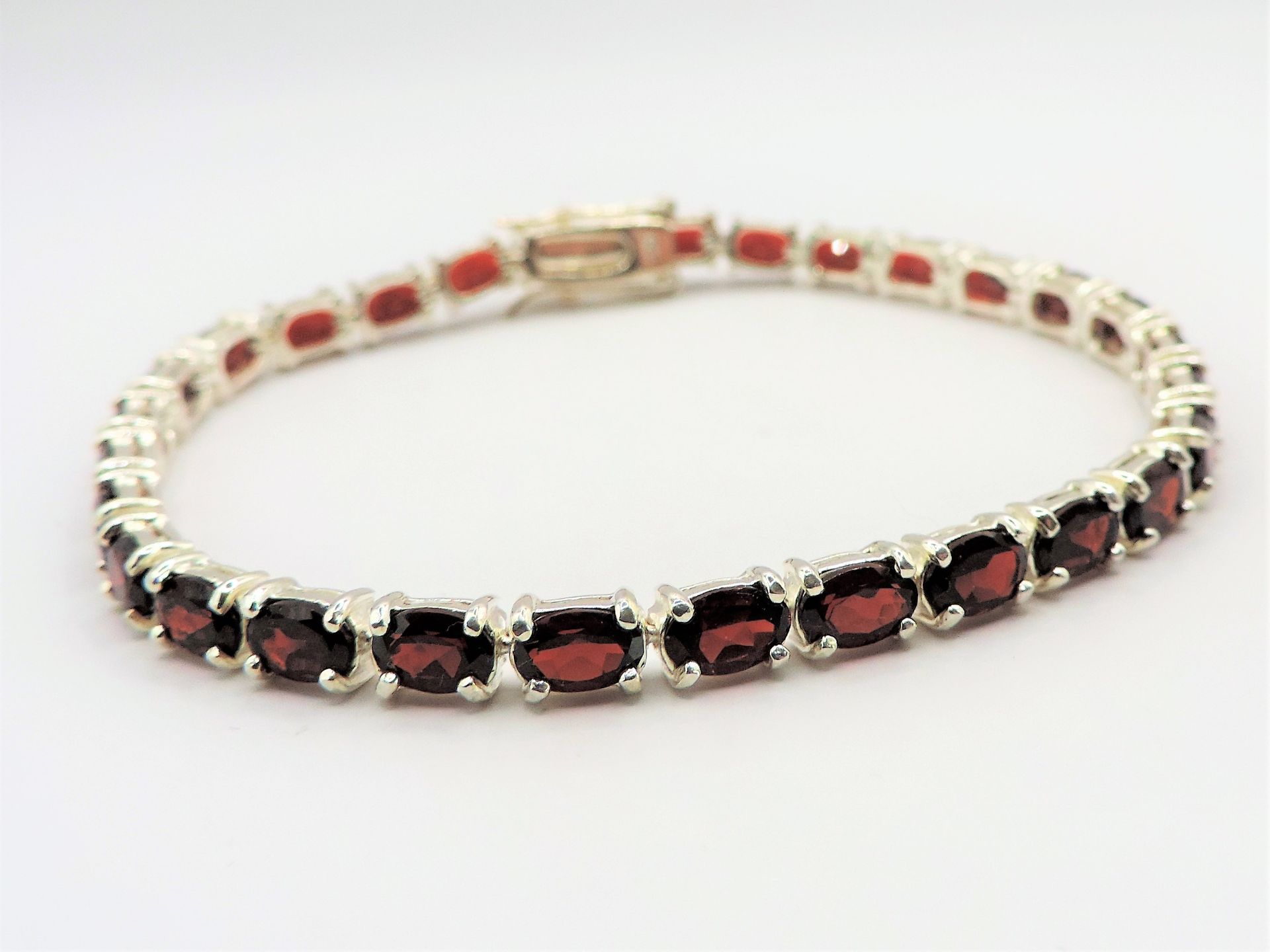 Sterling Silver 15ct Garnet Tennis Bracelet New with Gift Box - Image 3 of 5