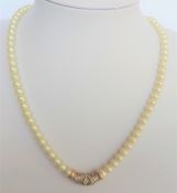 Pearl and Crystal Necklace 18 inches