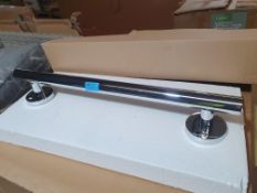 Title: RRP £90. Chunky 600mm Polished Chrome Grab Rail. Appears New UnusedDescription: RRP £90.