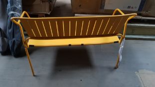 (108/Mez) 4x Items (Spares Or Repairs). 1x Yellow Metal Bench (Damage To 1x Leg _ See Photo). 1x...