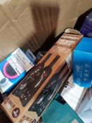 Title: (102/11G) Traders Lot Ð Contents Of Pallet. Raw Customer Returns. Mixed Gadgets & Toys. (