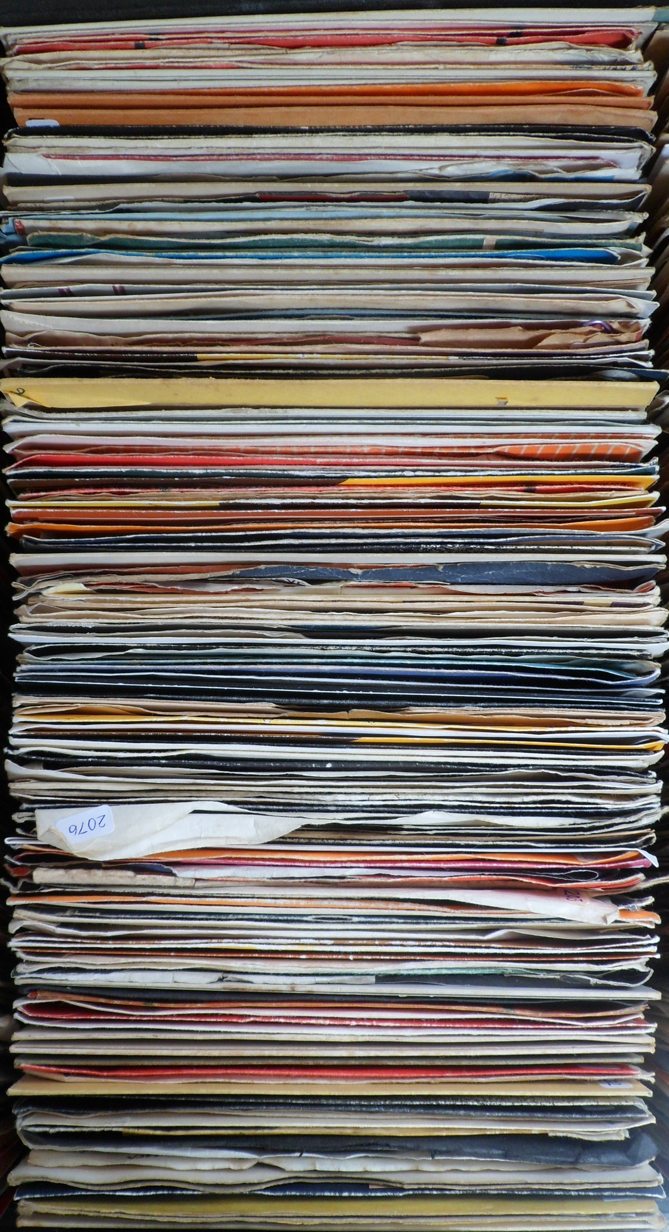 A Collection of Approx. 150 x Vinyl Singles.