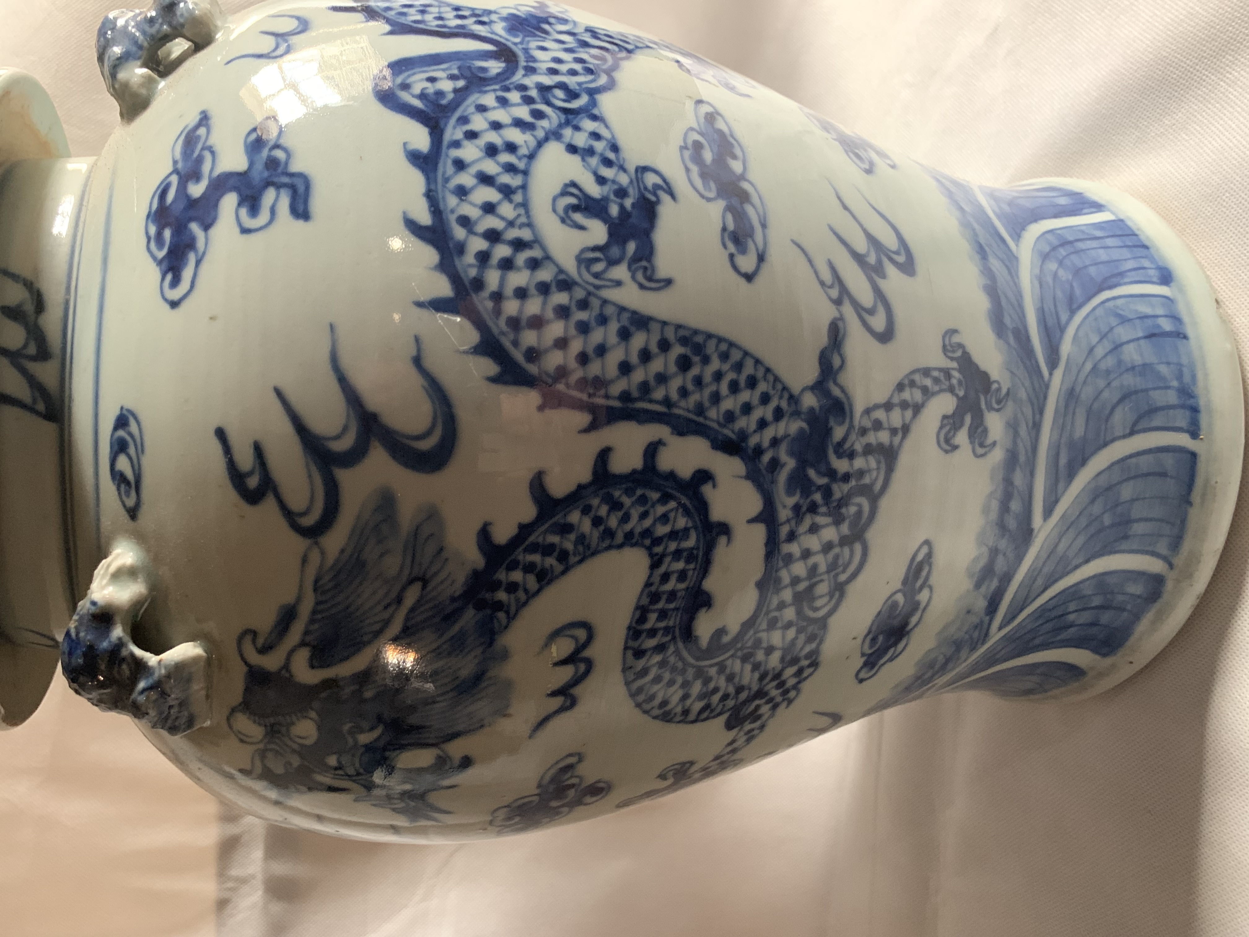 Magnificent Large Blue And White lidded Chinese Dragon Vase - Image 3 of 8