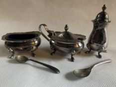 Silver Plated Condiment Set with Spoons and Blue Liners