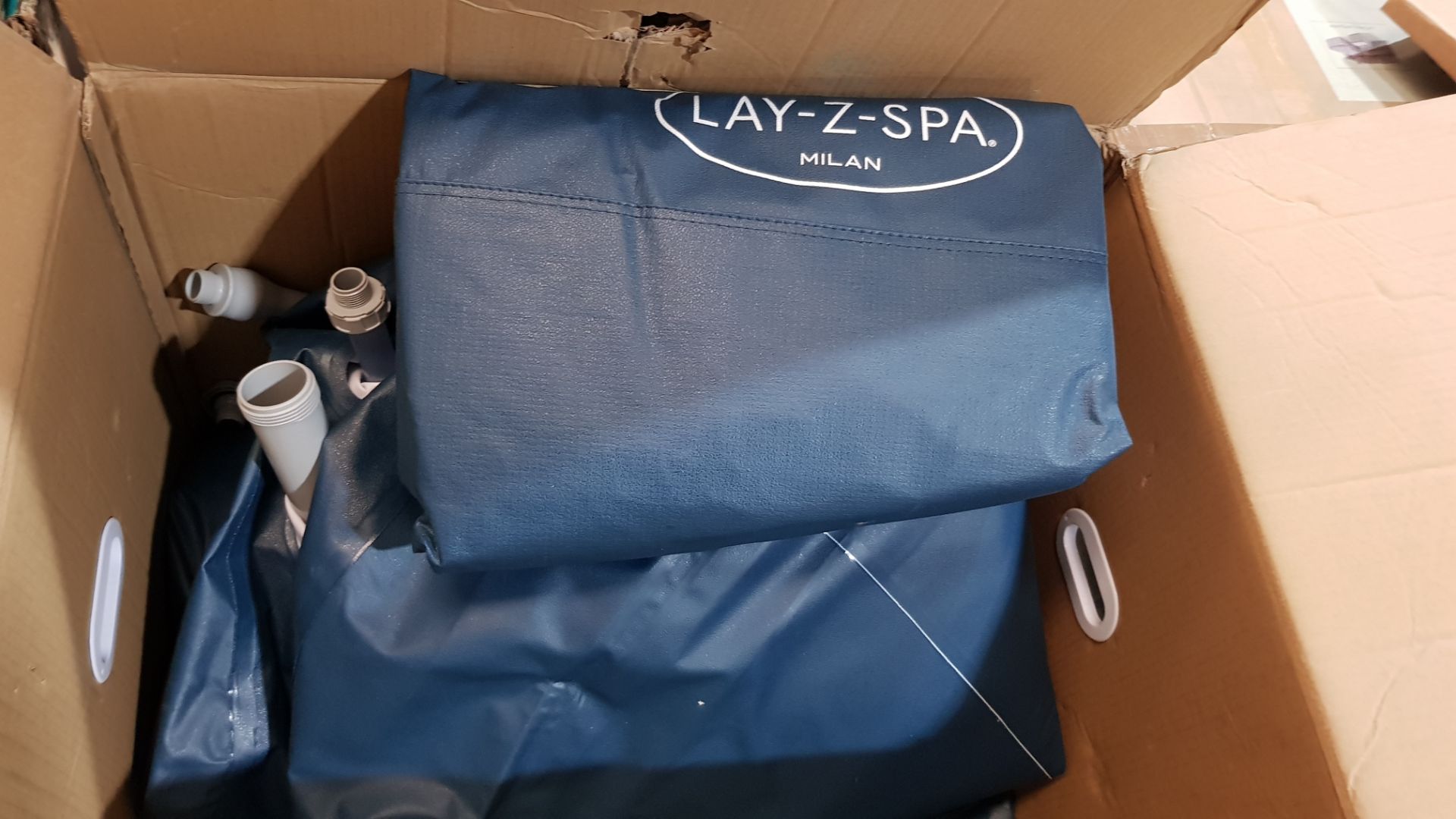 (130/P) RRP £500. Lay-z Spa Milan Portable Spa. Lot Includes 1x Wave Spa Pump & Hose Model 290758... - Image 12 of 12