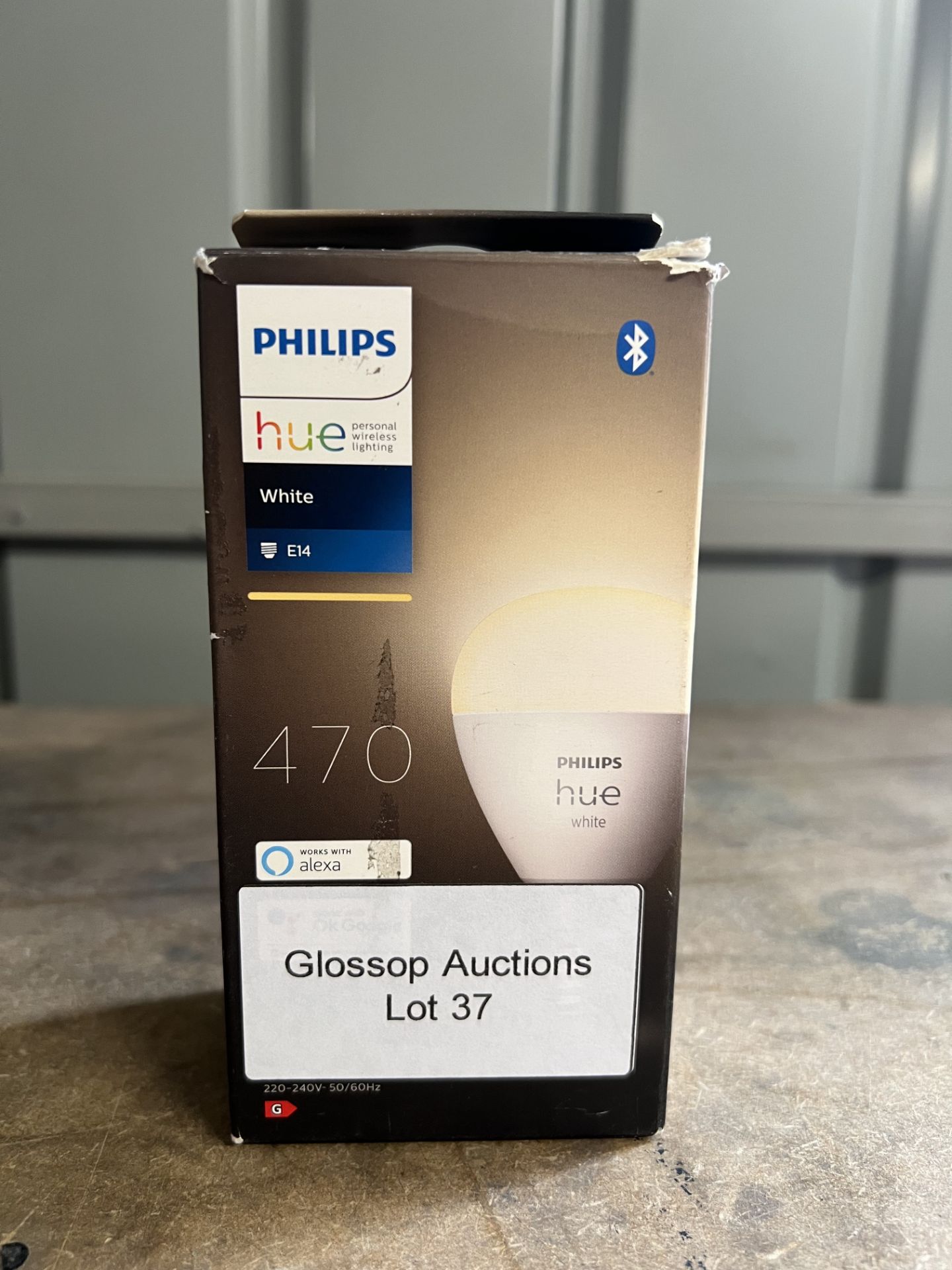 Philips Hue White Smart Light Bulb Lustre. RRP £19.99 - GRADE U - Image 2 of 2