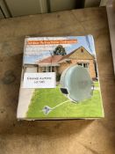 Outdoor Retractable Clothesline. RRP £29.99 - GRADE U