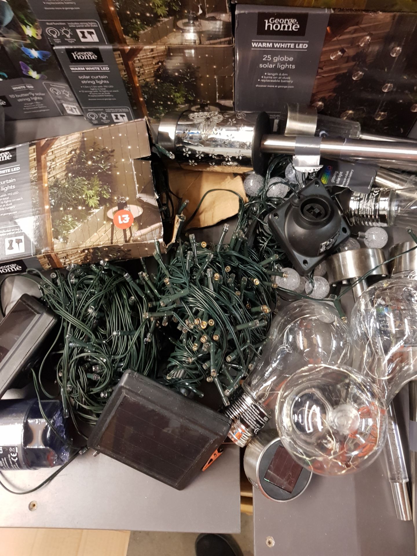 (82/8G) Lot RRP Circa £170+. Mixed Solar Lights Lot – Approx. 40x Items. To Include 3x White LED S.. - Image 17 of 26