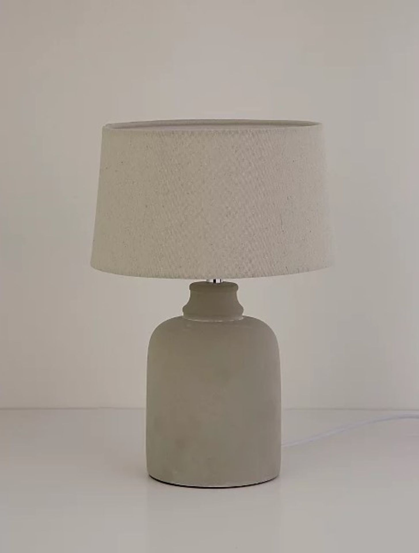 (54/7J) Lot RRP £125. 5x Grey Textured Concrete Effect Table Lamp RRP £25 Each. (All Units Appear... - Image 2 of 3