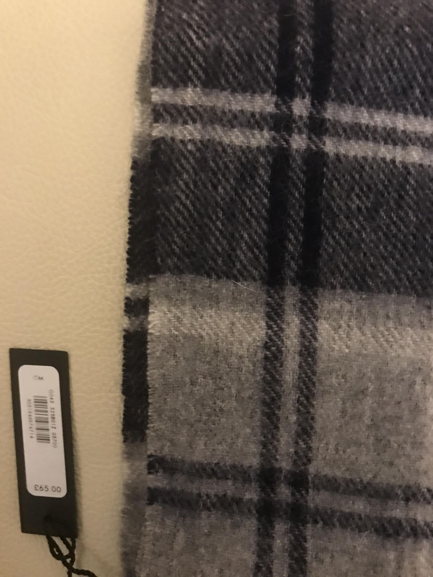 Jaeger Wool and Cashmere Blue Check Scarf Brand New - Image 2 of 3