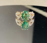 Beautiful Natural Emerald Ring with Natural Diamonds and 18k Gold