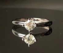Beautiful Natural 0.42CT S1 Diamond Ring with 18k Gold
