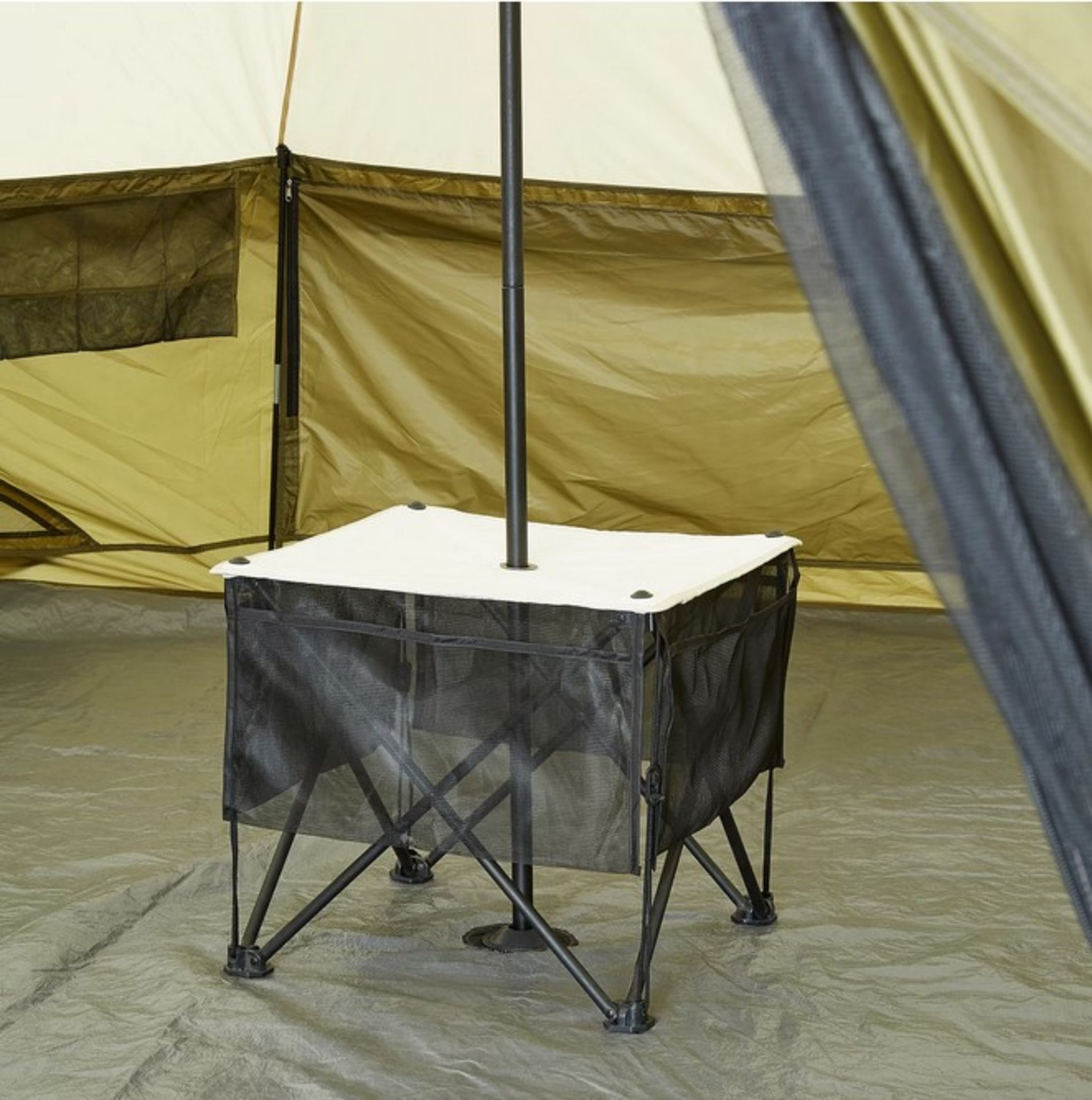 (31/6P) RRP £129. Ozark Trail Olive Green 8 Person Yurt Tent. Assembled Dimensions:(H234cm x W396... - Image 4 of 7