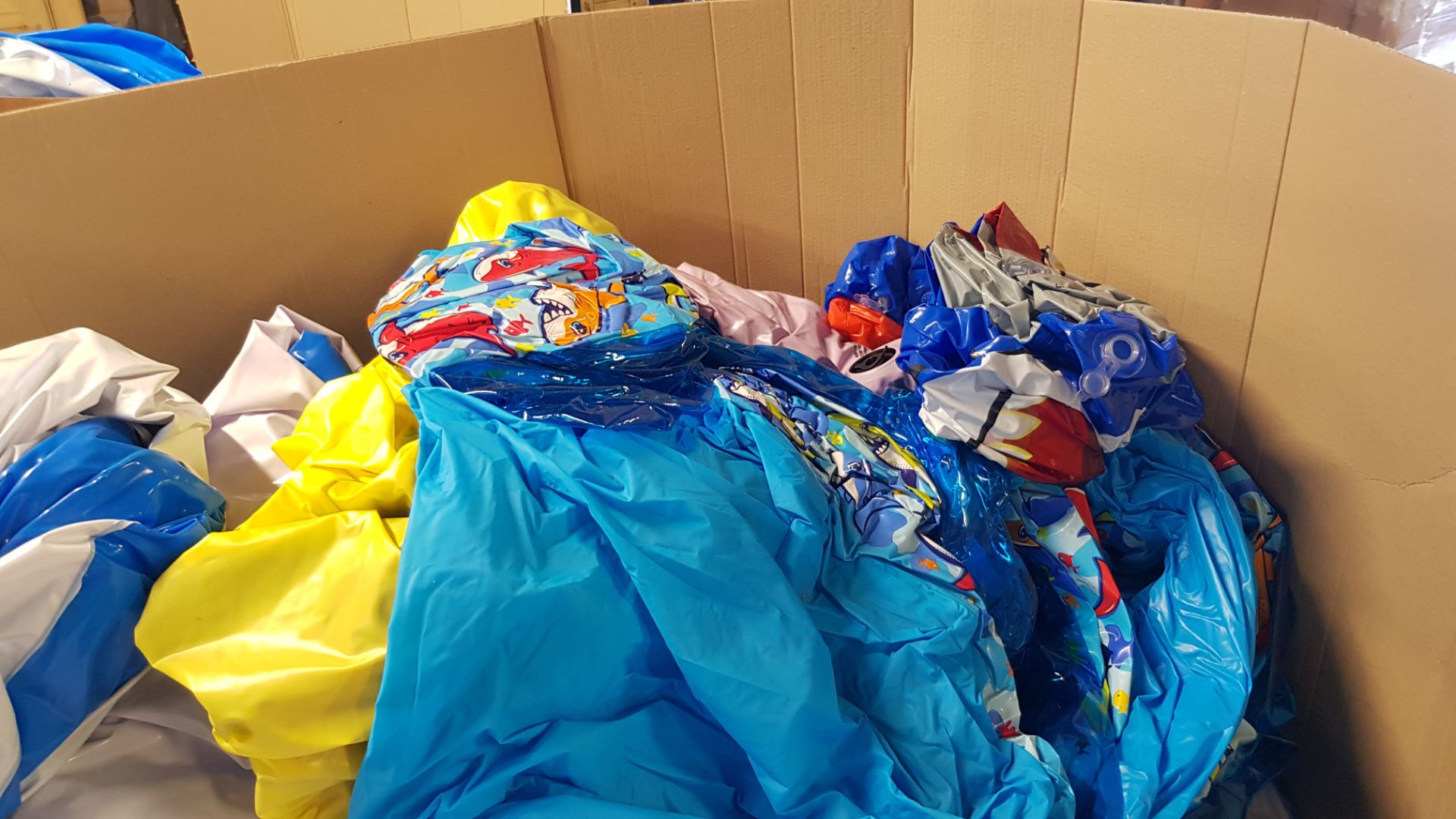 (165/P) Trader’s Lot – Contents Of Full Pallet. A Quantity Of Mixed Kid’s Connection Inflatable I... - Image 13 of 17