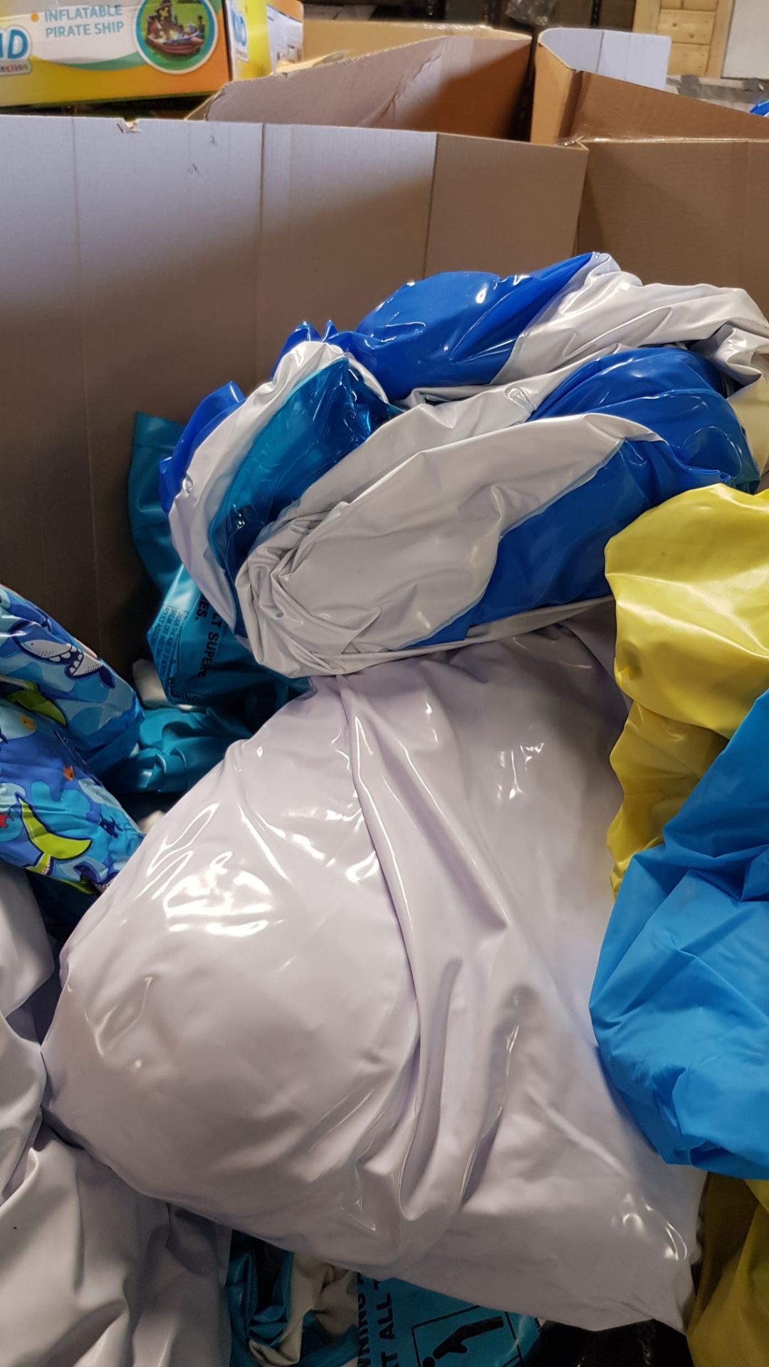 (165/P) Trader’s Lot – Contents Of Full Pallet. A Quantity Of Mixed Kid’s Connection Inflatable I... - Image 16 of 17