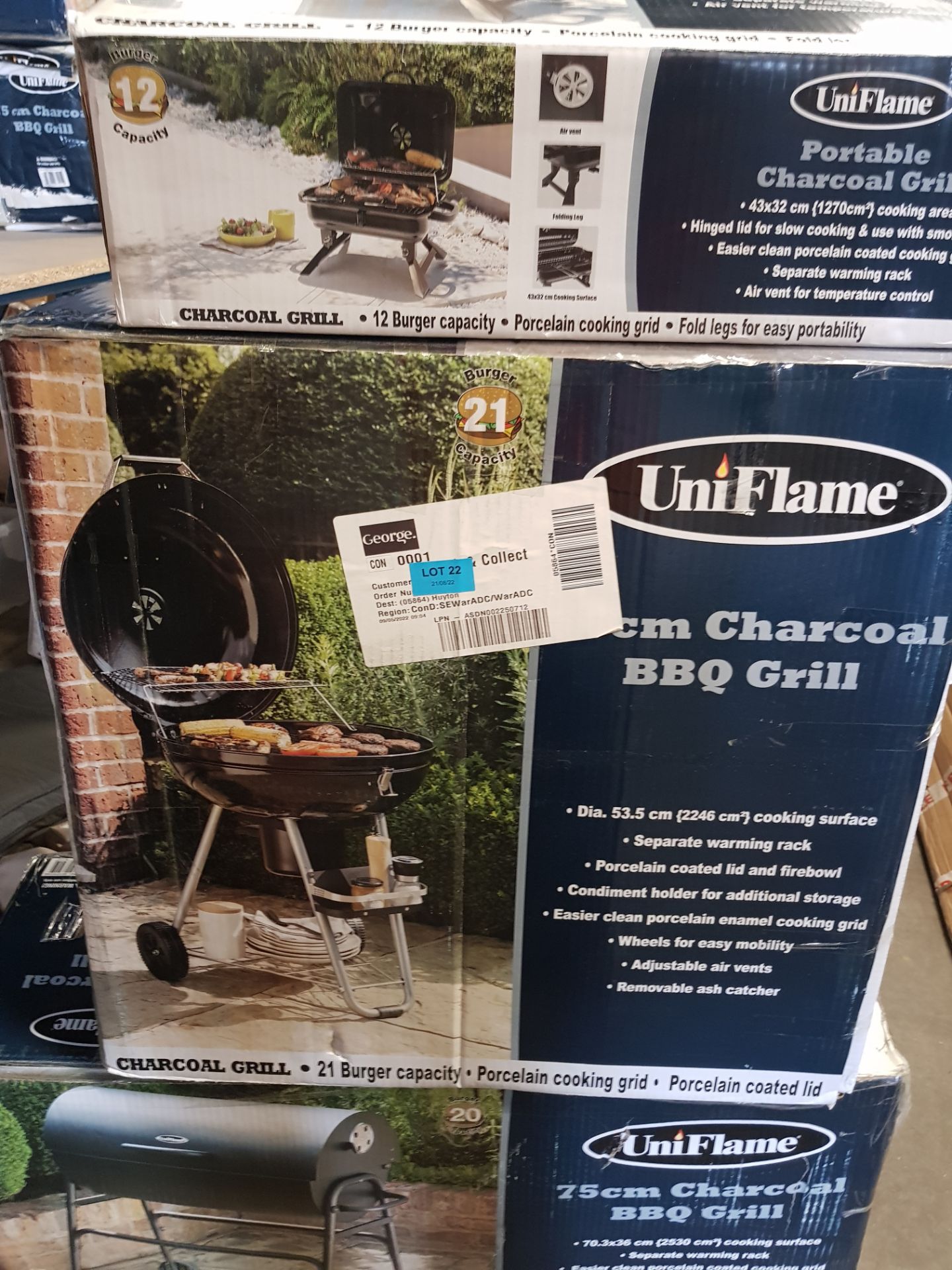 (22/5F) Lot RRP £101. 3x Uniflame Charcoal Grill Items. 1x Uniflame Portable Charcoal Grill RRP £... - Image 12 of 13