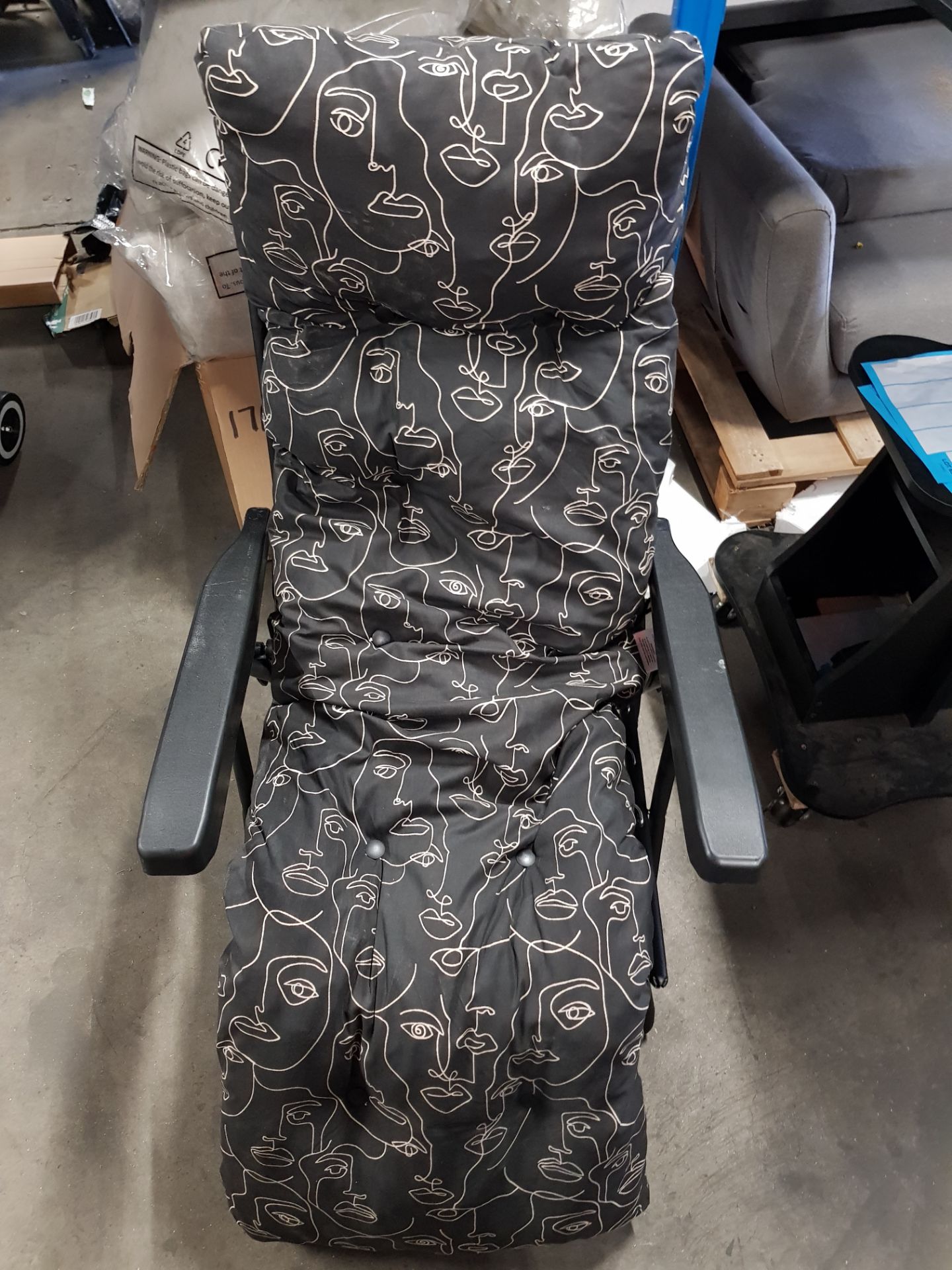 (51/6K) Lot RRP £140. 4x Multi-Position Relaxer Chair With Abstract Faces Design RRP £35 Each. (1... - Image 2 of 11