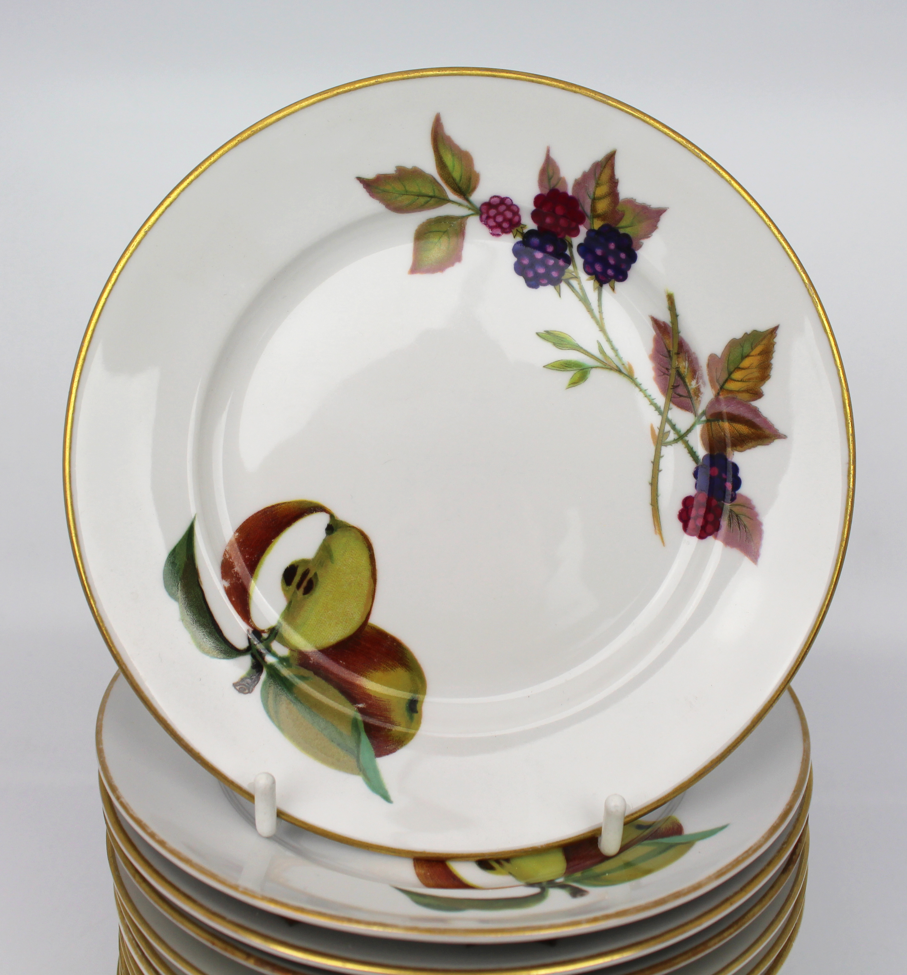 Set of 12 Royal Worcester Evesham 6 1/2 inch Tea/Side Plates - Image 2 of 3