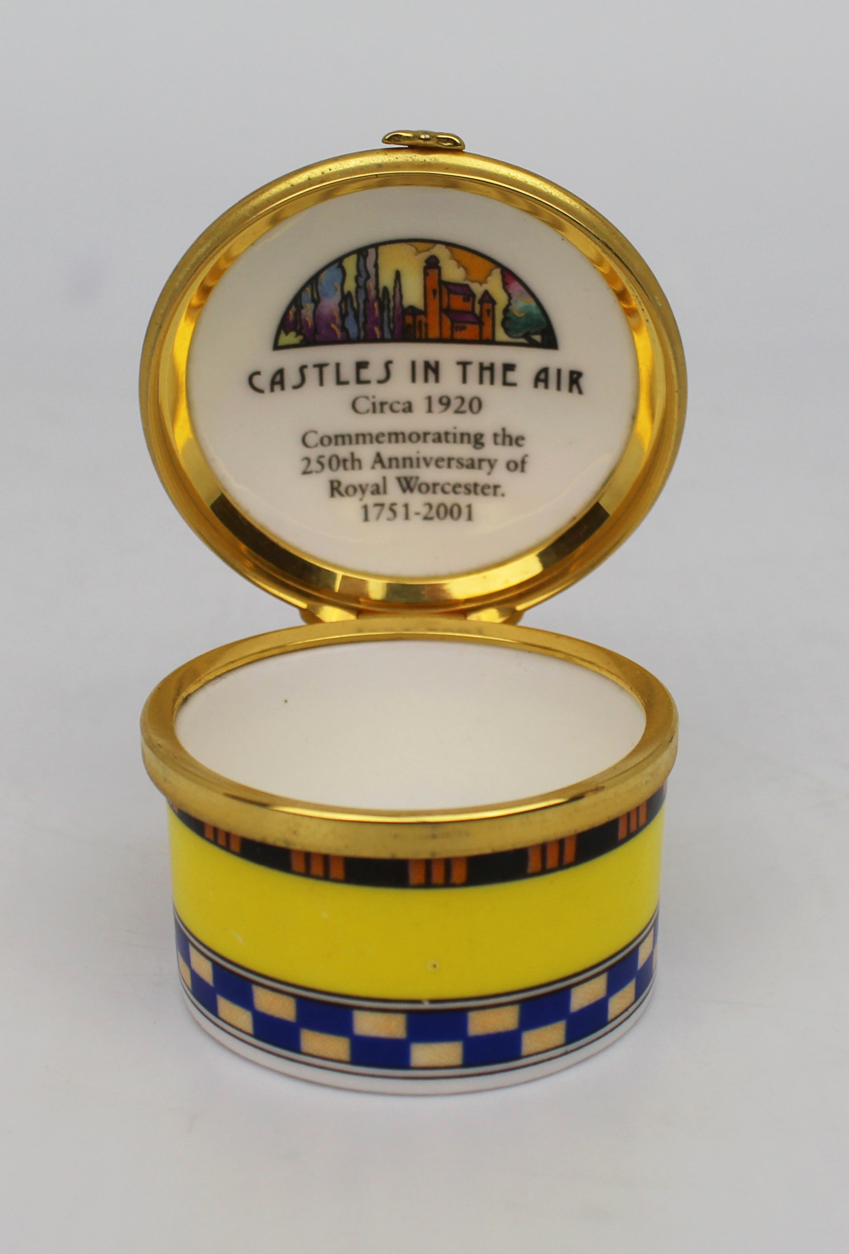 Royal Worcester Castles in the Air Connoisseur Collection Pill Box - Image 4 of 5