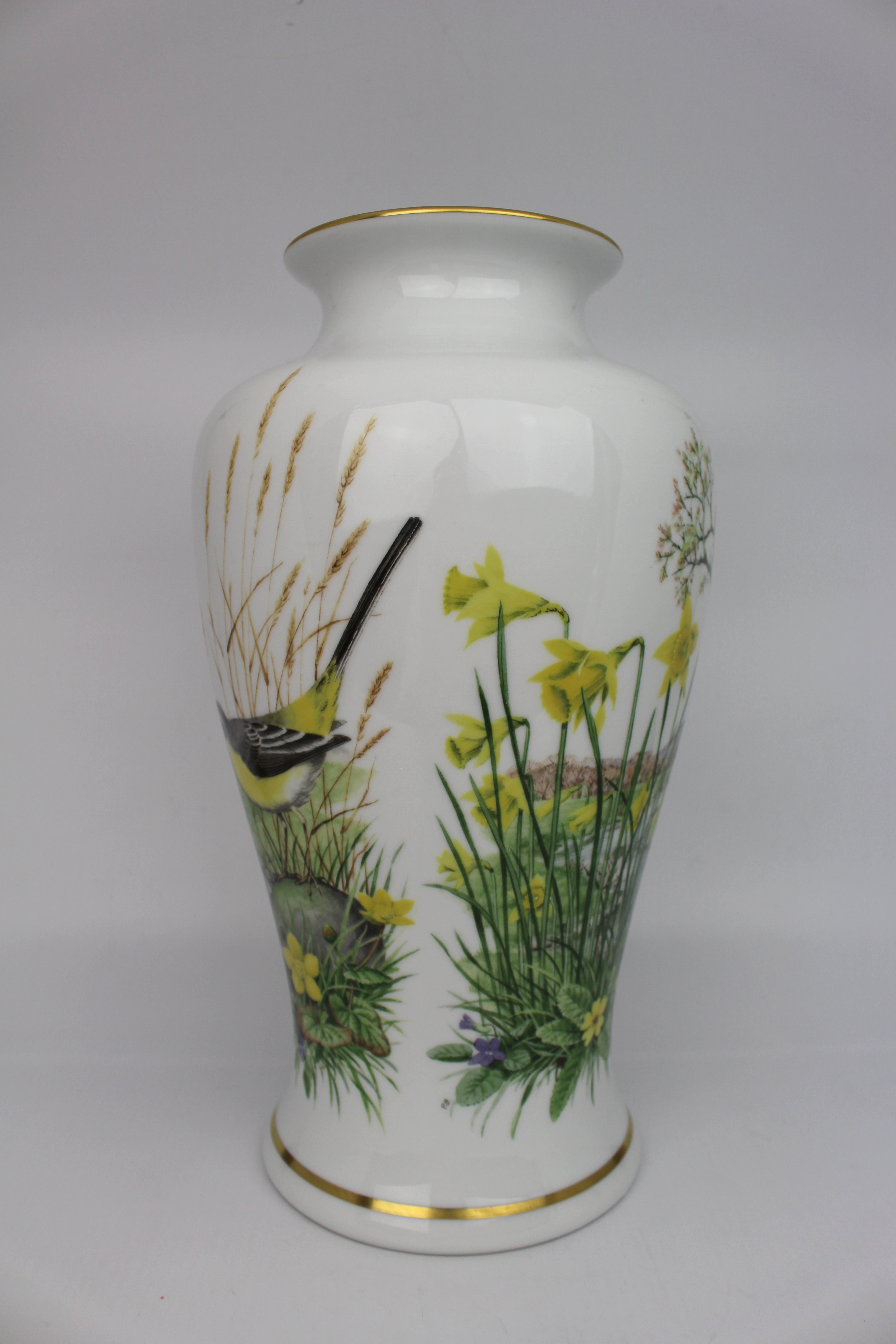 Franklin Porcelain The Spring Glen Vase - Image 2 of 5