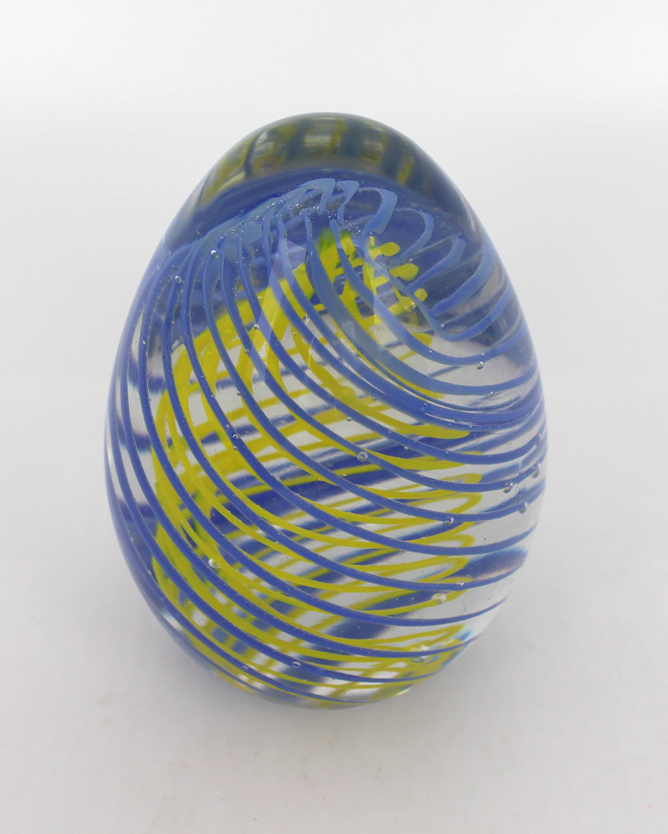 Vintage Glass Spiral Egg Paperweight - Image 2 of 2