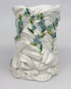 Early/Mid 20th c. Sitzendorf Cherub Vase