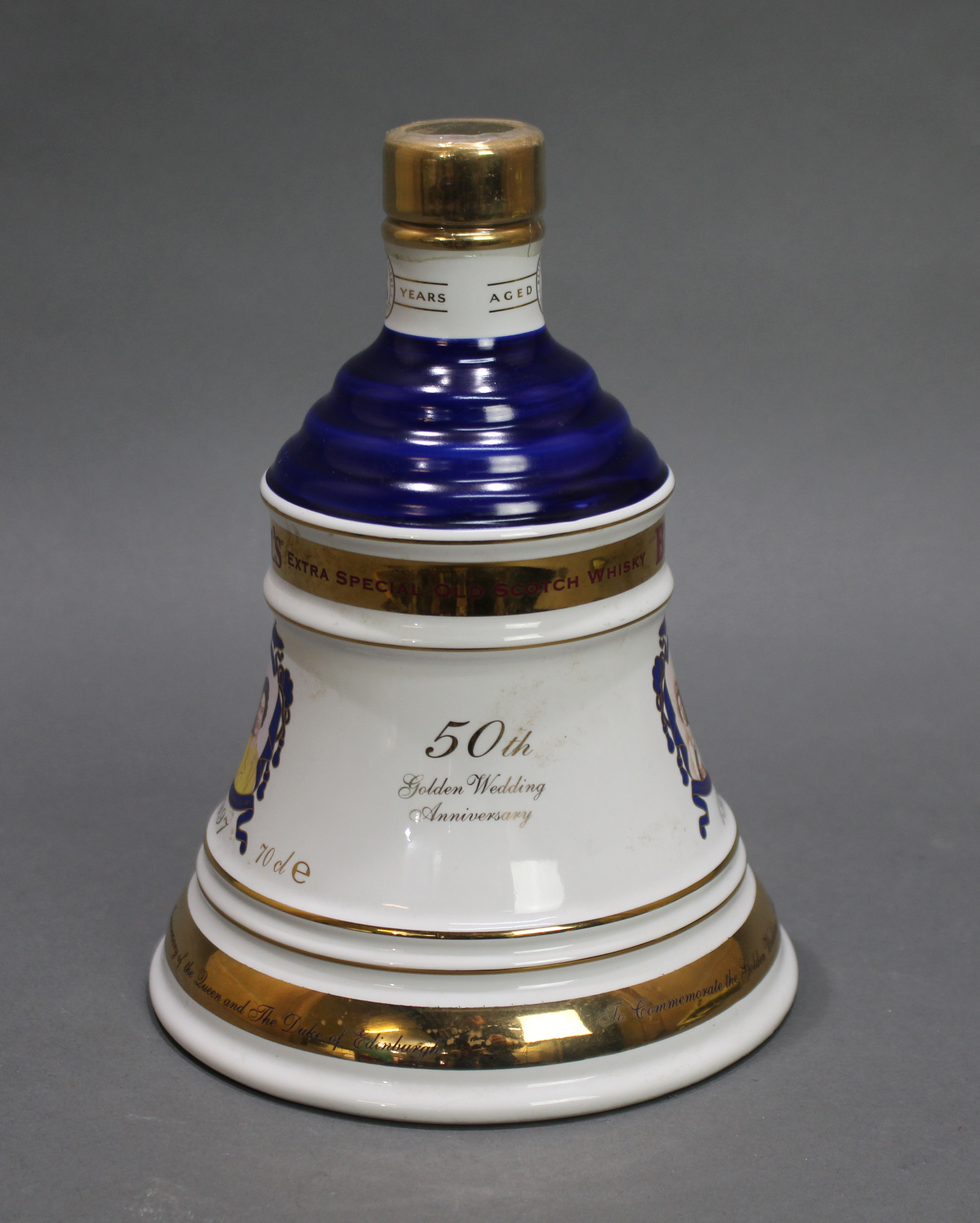 Bell's Old Scotch Whisky Commemorative 1997 Royal - Image 4 of 4