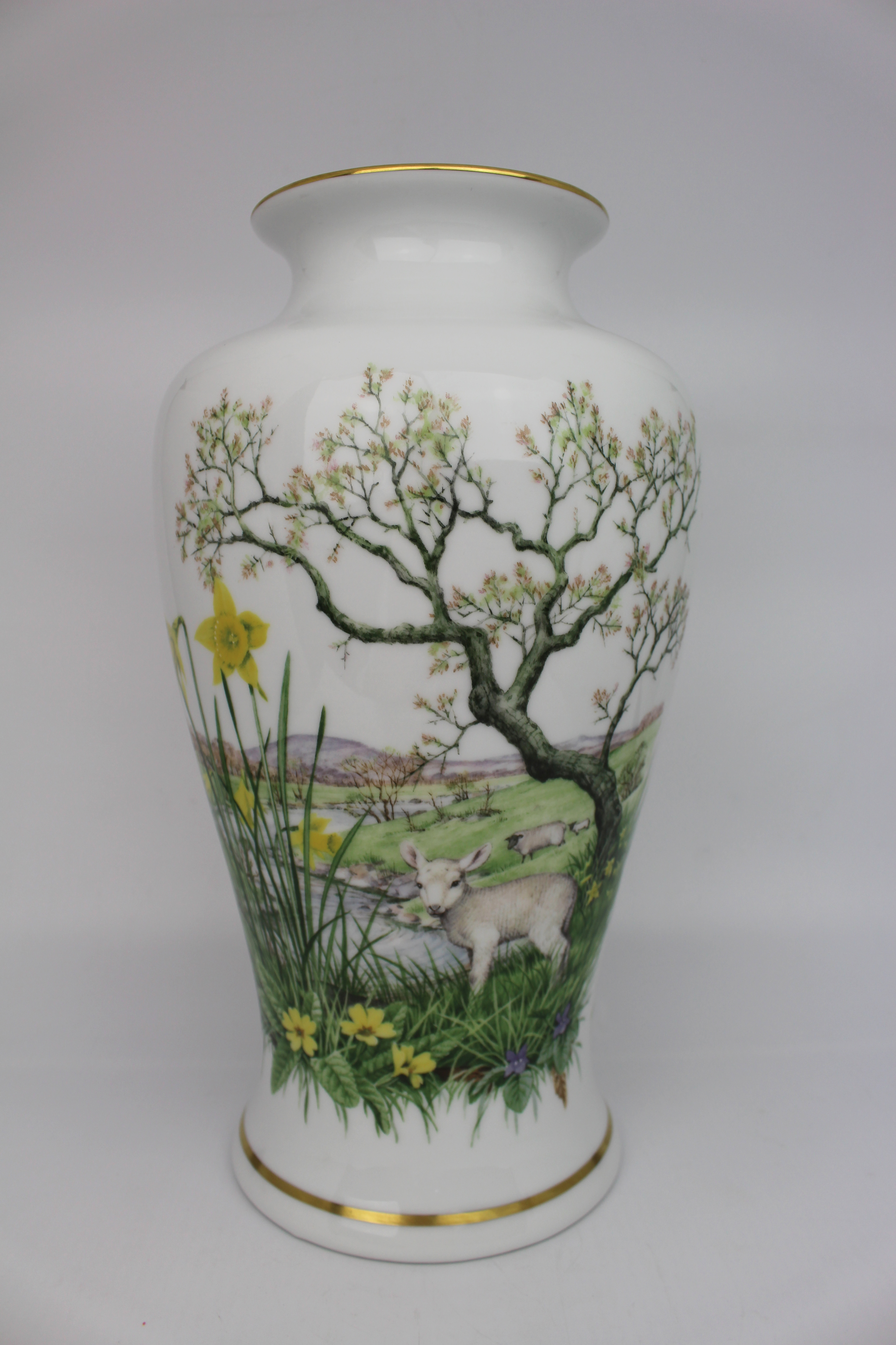Franklin Porcelain The Spring Glen Vase - Image 4 of 5