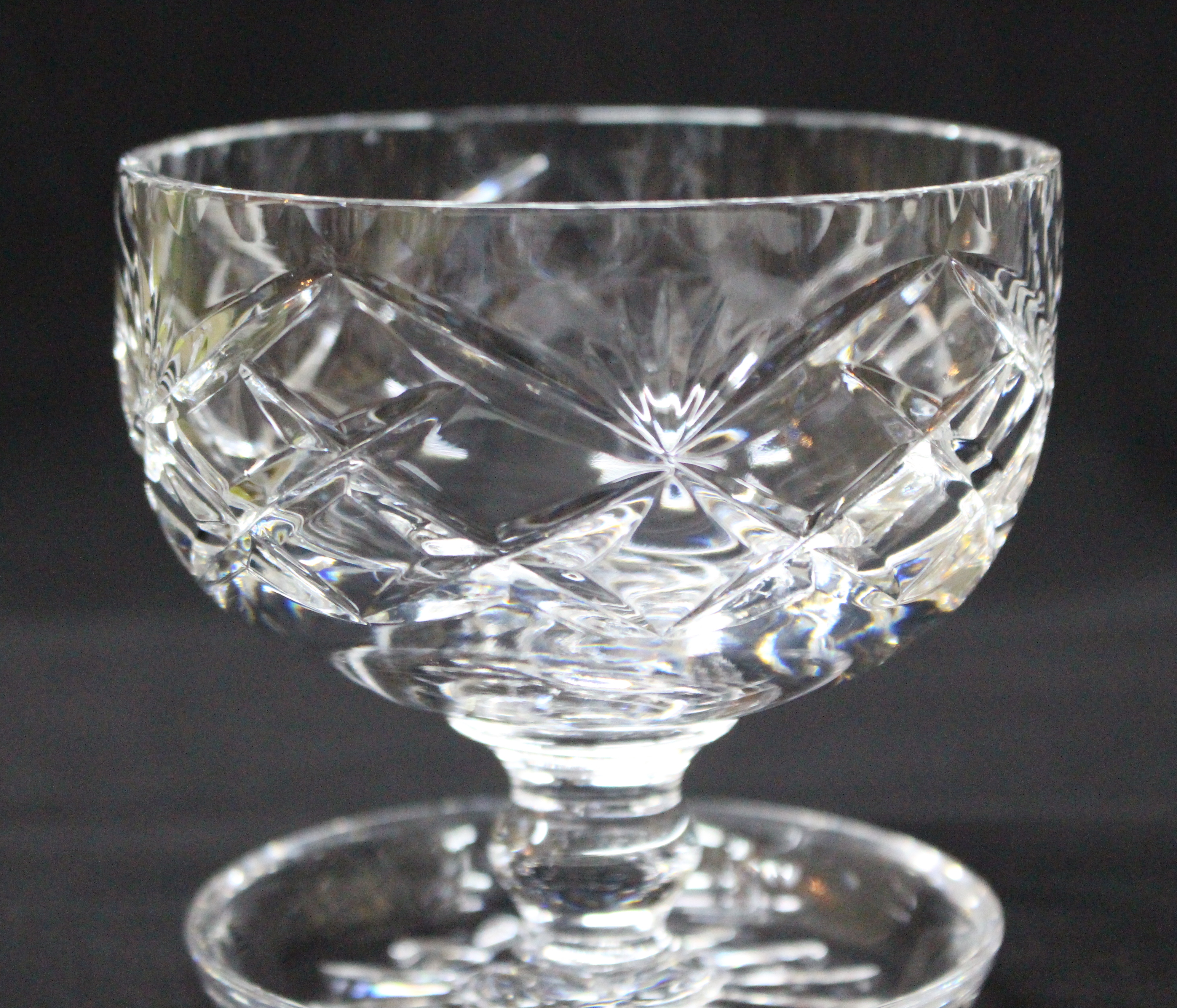 Set of 6 Vintage Cut Glass Crystal Sundae Dishes - Image 4 of 6