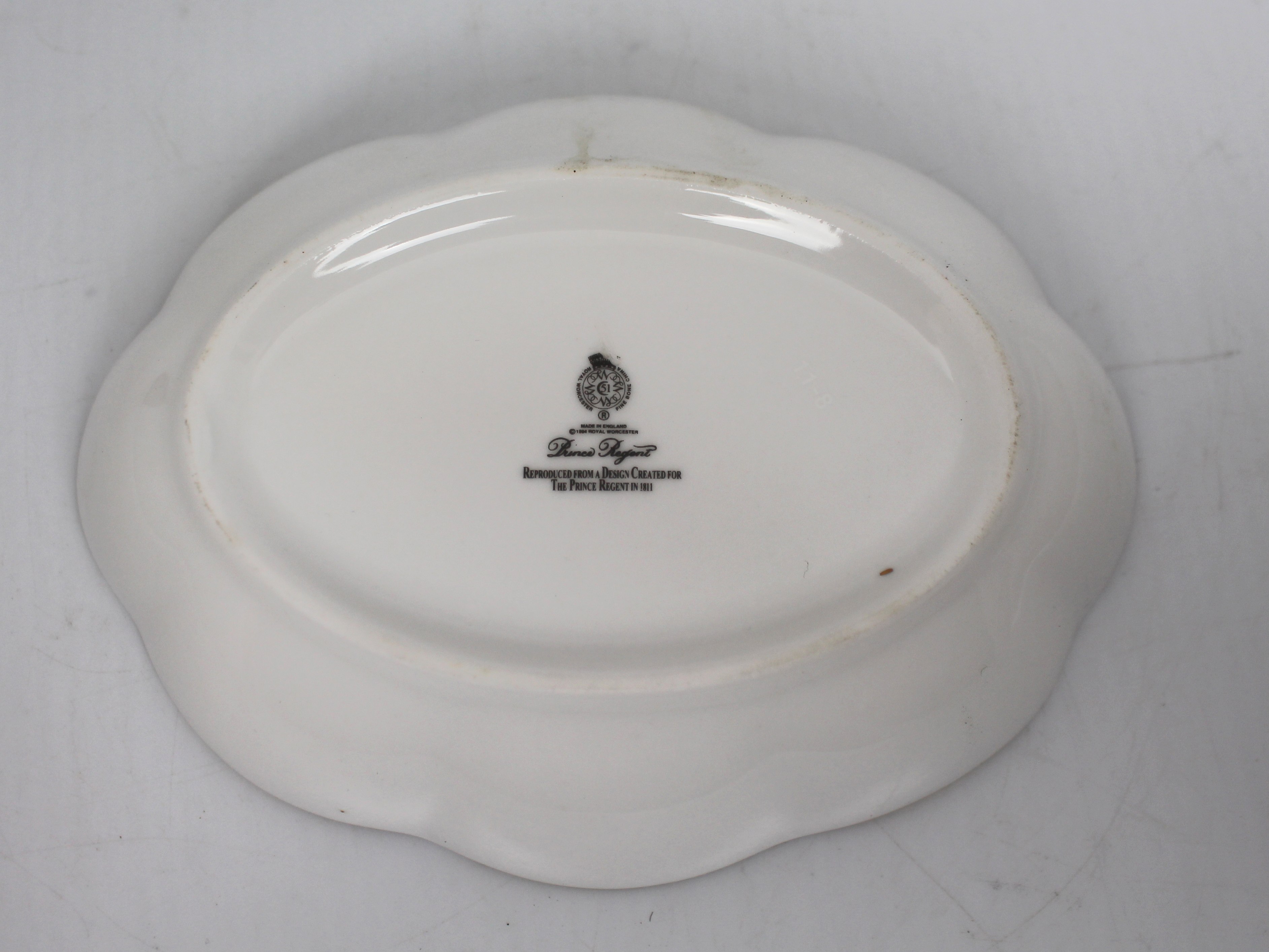 Royal Worcester Prince Regent Shaped Dish - Image 2 of 3