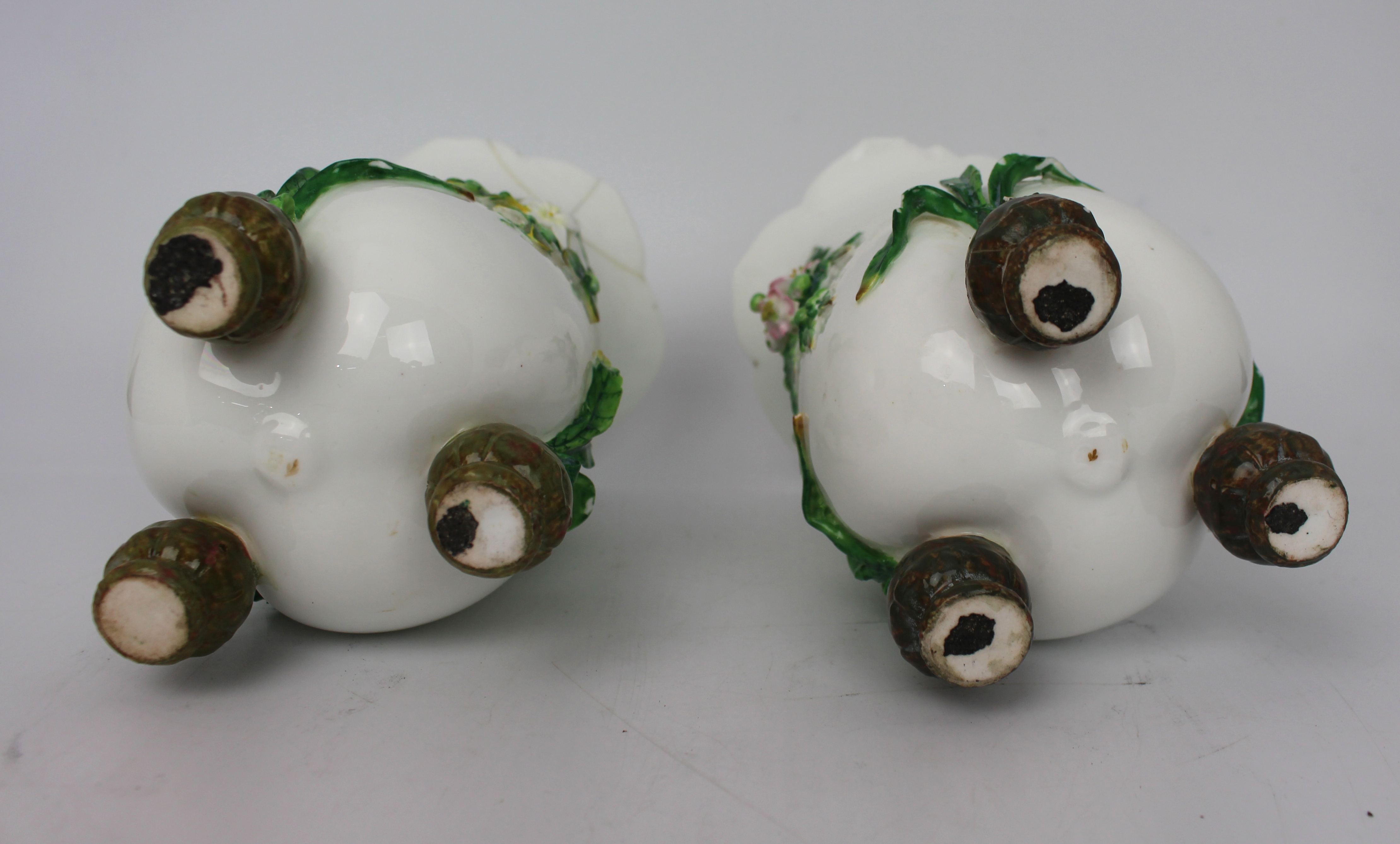 Pair of Antique Floral English Vases - Image 7 of 7