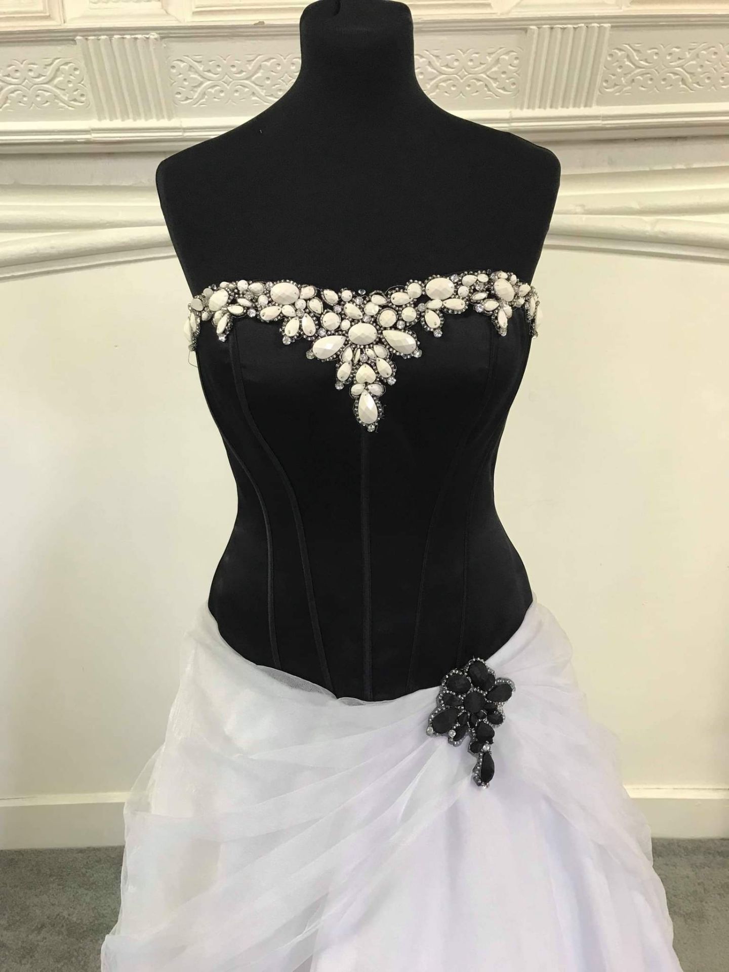 Black and White Prom Dress - Image 2 of 2