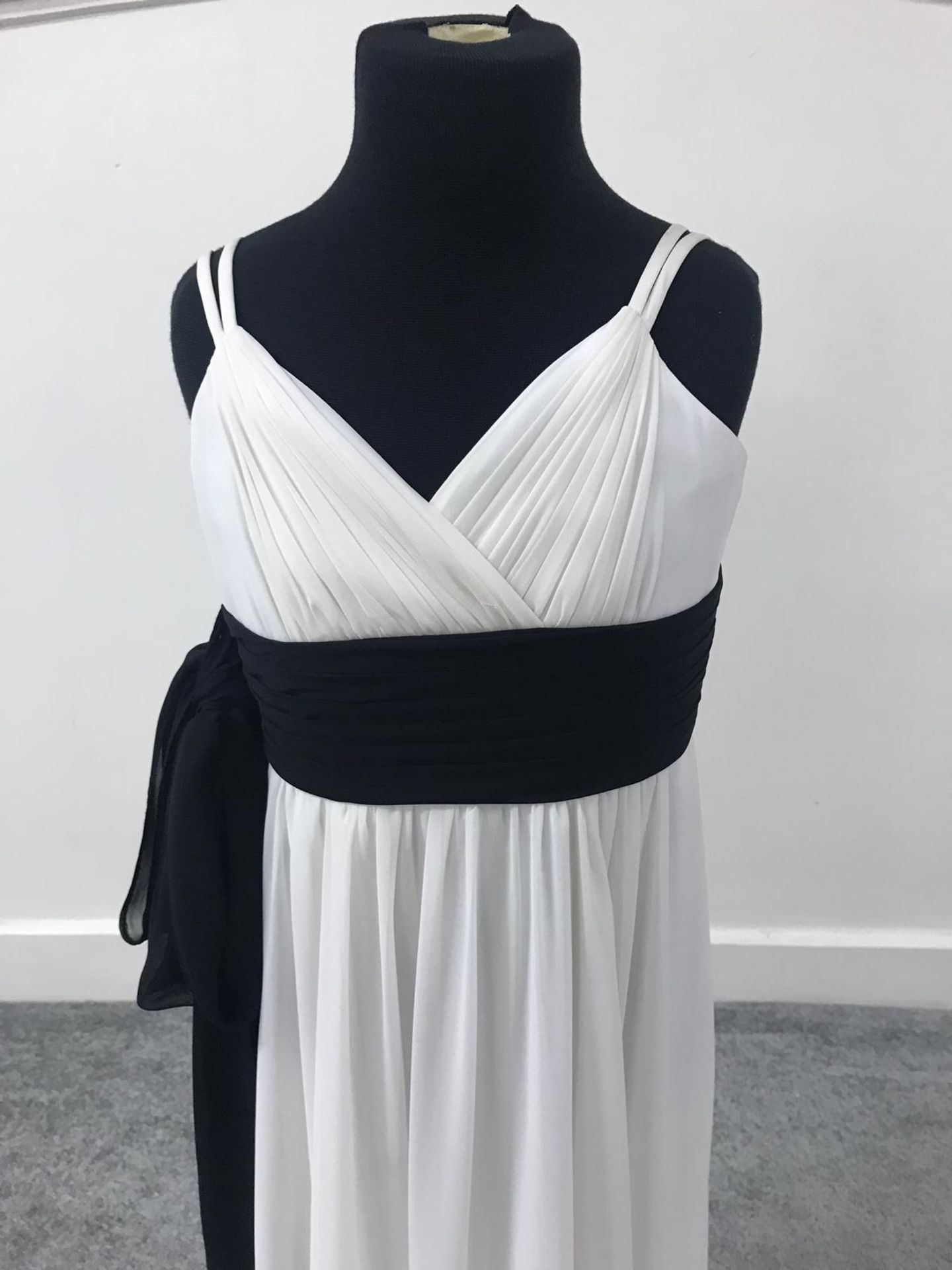 Alexia Black Nd Ivory Wedding Gown Size 8