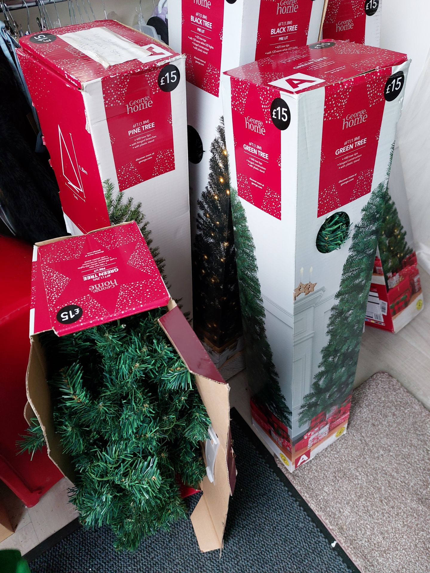 Christmas Trees - Selection of 3 - Image 4 of 4