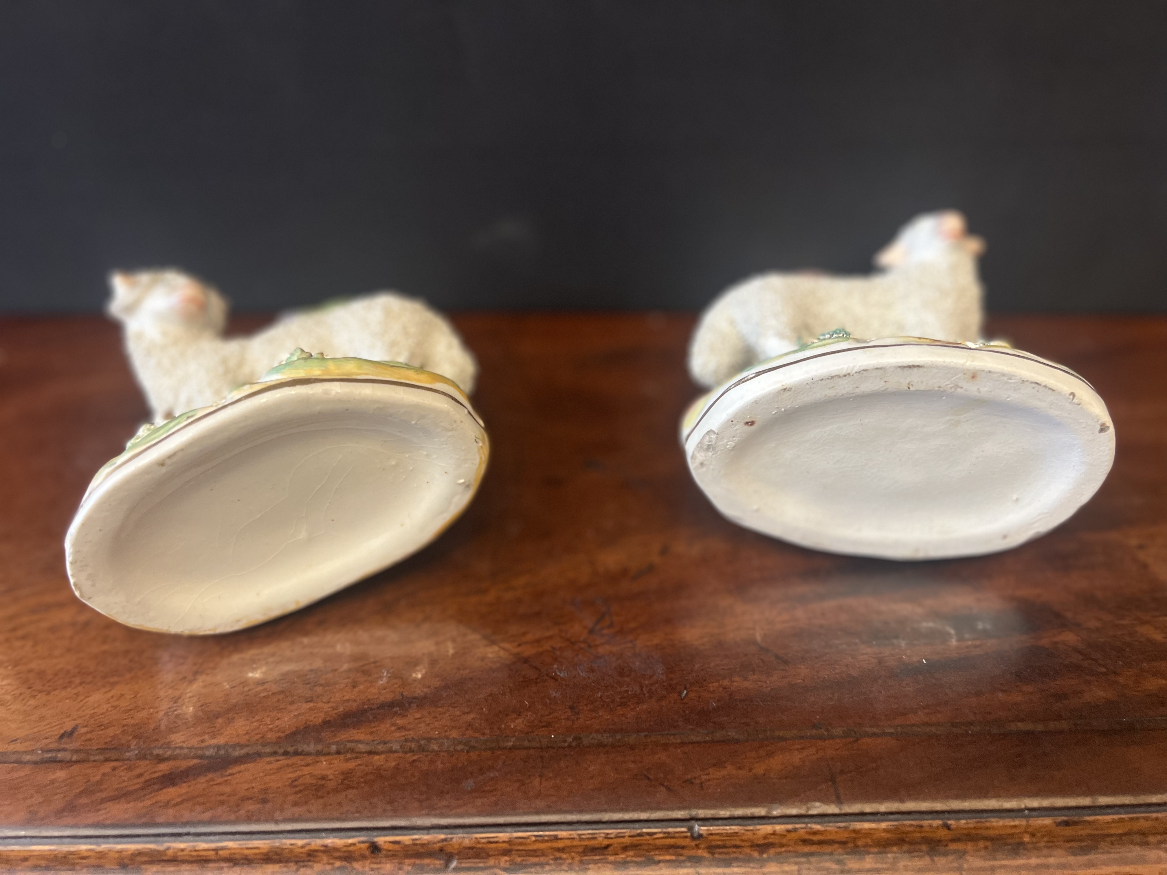 Pair of Staffordshire Pottery Sheep - Image 4 of 5