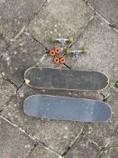 2 x Skateboard