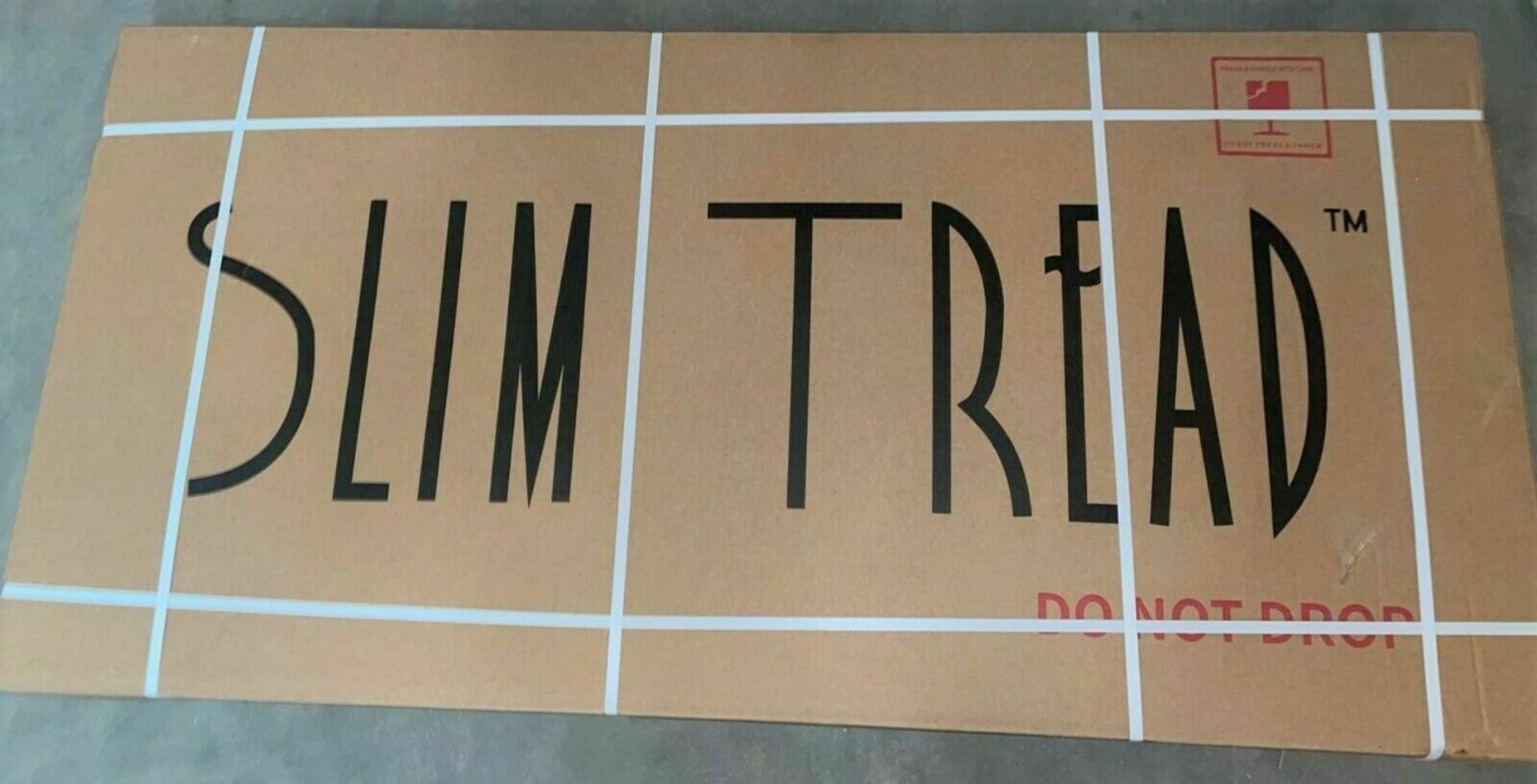 SLIM TREAD ULTRA SMART TREADMILL RUNNING / WALKING MACHINE ** New & Boxed ** Original RRP £799... - Image 10 of 11