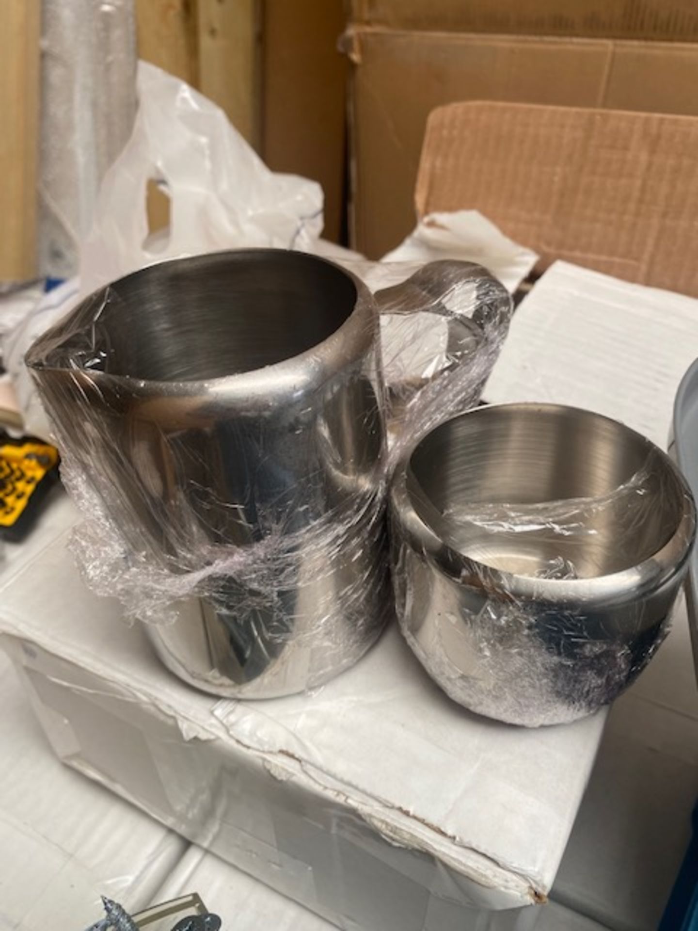 (Lot 90) 20 x Stainless Steel Milk Jugs And 12 x Stainless Steel Basins