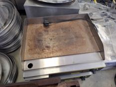 (Lot 62) Electric Griddle