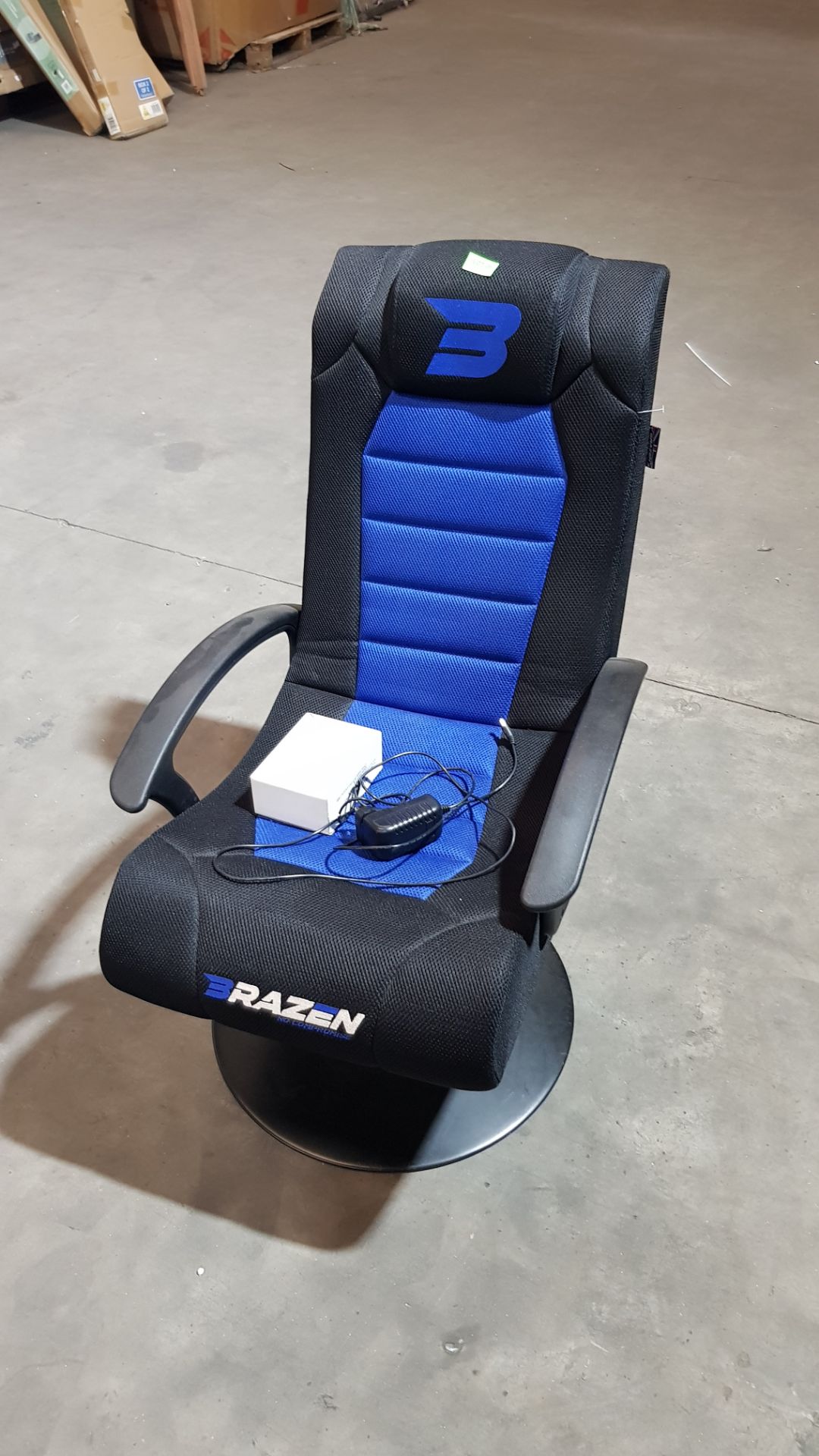 (29/R3) RRP £160. Brazen Pride 2.1 Wireless Gaming Chair (Blue/Black). Unit Assembled. (Lot Comes... - Image 6 of 13