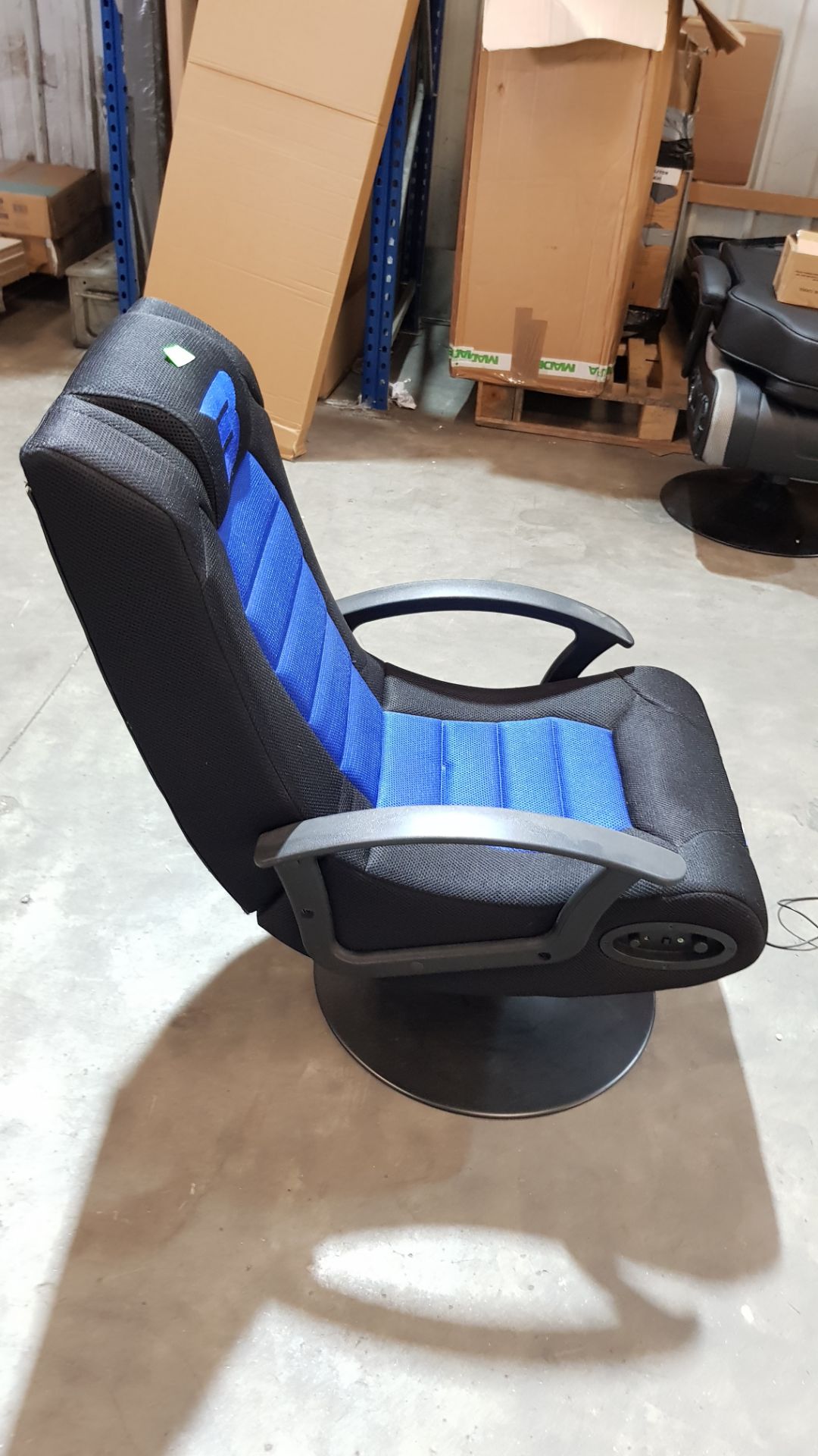 (29/R3) RRP £160. Brazen Pride 2.1 Wireless Gaming Chair (Blue/Black). Unit Assembled. (Lot Comes... - Image 9 of 13