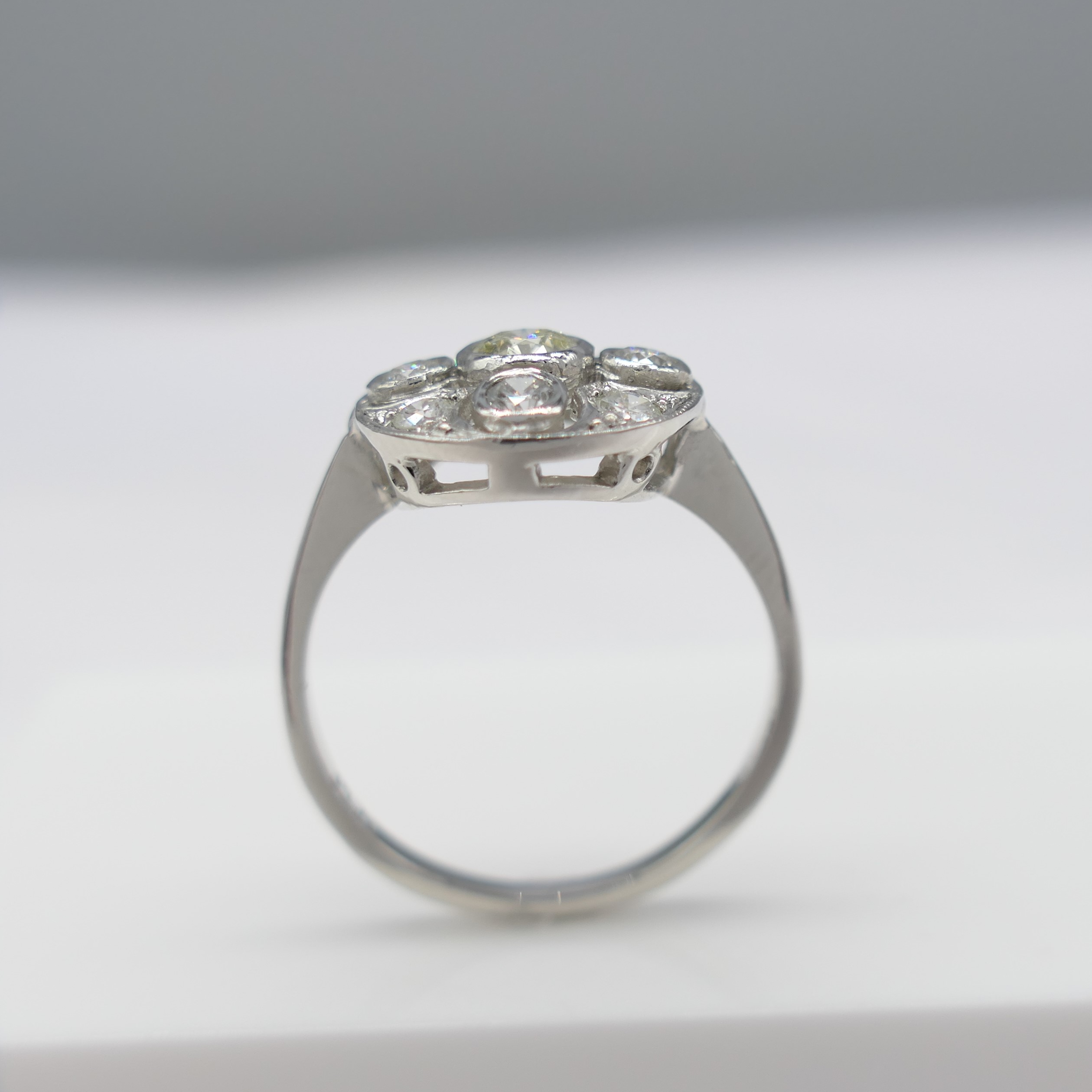 A Vintage-Style Platinum And 0.60Ct Diamond Cluster Ring - Image 6 of 8