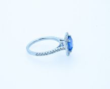 GIA Certified 2.83ct Blue Colour Change VS Untreated Sapphire & Diamonds Ring