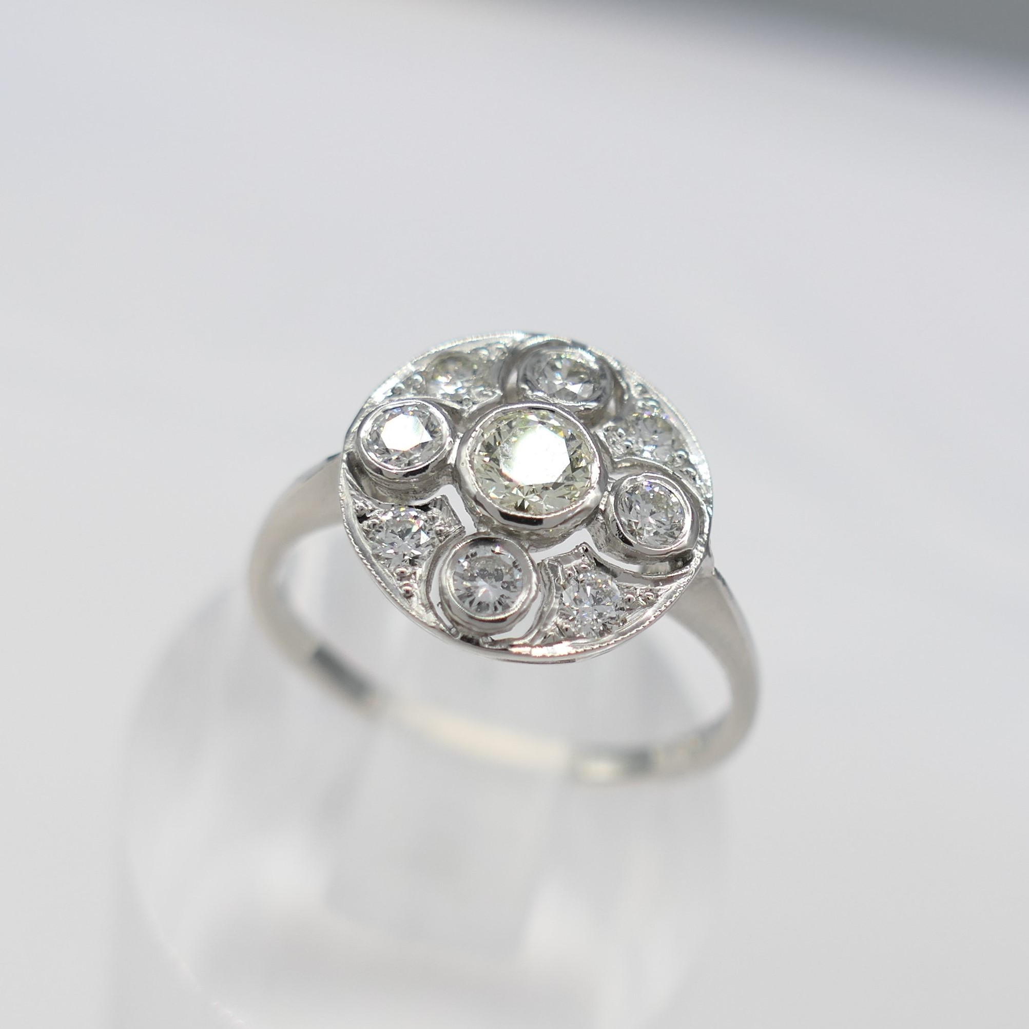 A Vintage-Style Platinum And 0.60Ct Diamond Cluster Ring - Image 3 of 8