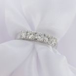 A Dazzling 0.75Ct 5-Stone Diamond Ring, White Gold