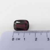 A Large, Single Unmounted Natural 10.54Ct Garnet Gemstone With Presentation Box